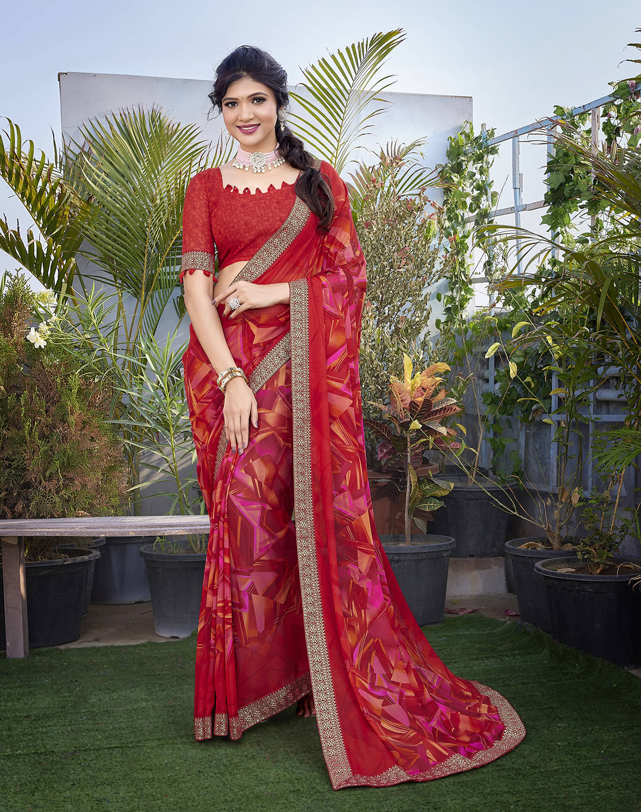     			Yashika Georgette Printed Saree With Unstitched Blouse Piece ( Red )