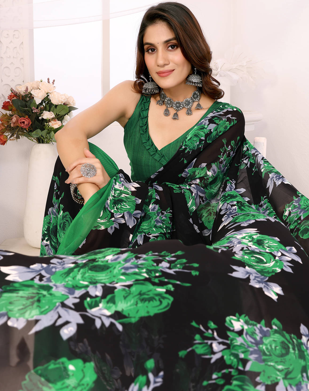     			Yashika Georgette Printed Saree With Unstitched Blouse Piece ( Green )