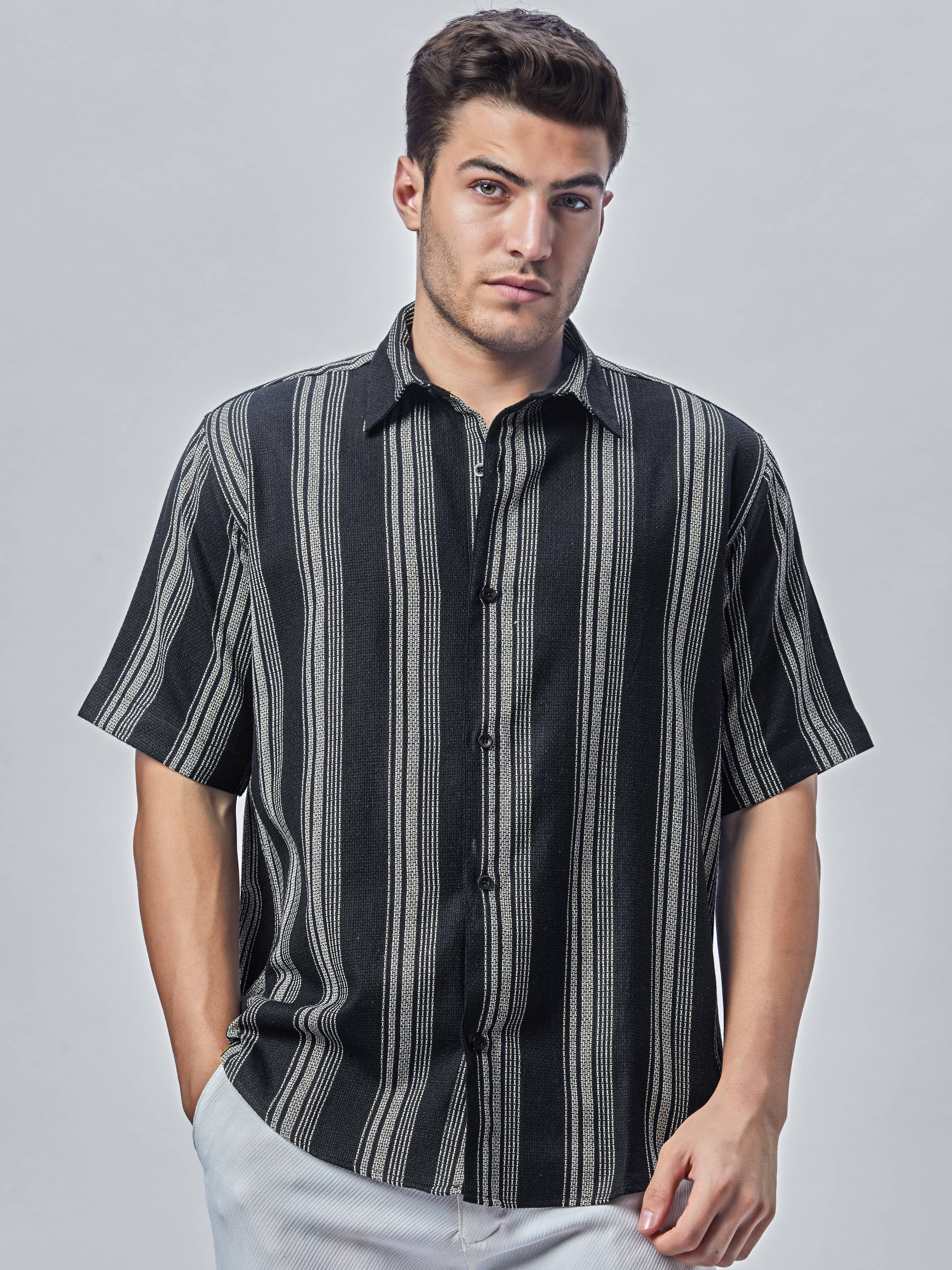     			Buscott 100% Cotton Regular Fit Striped Half Sleeves Men's Casual Shirt - Black ( Pack of 1 )