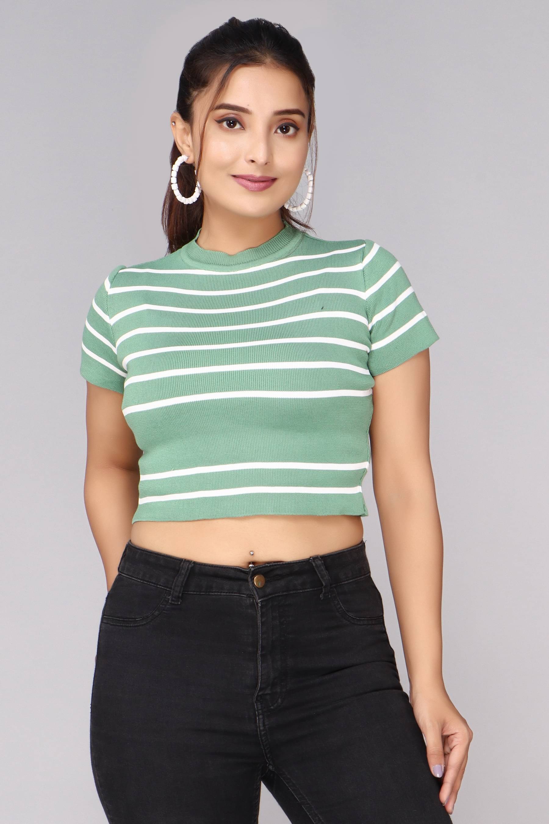     			FEVERFEW Green Cotton Women's Crop Top ( Pack of 1 )