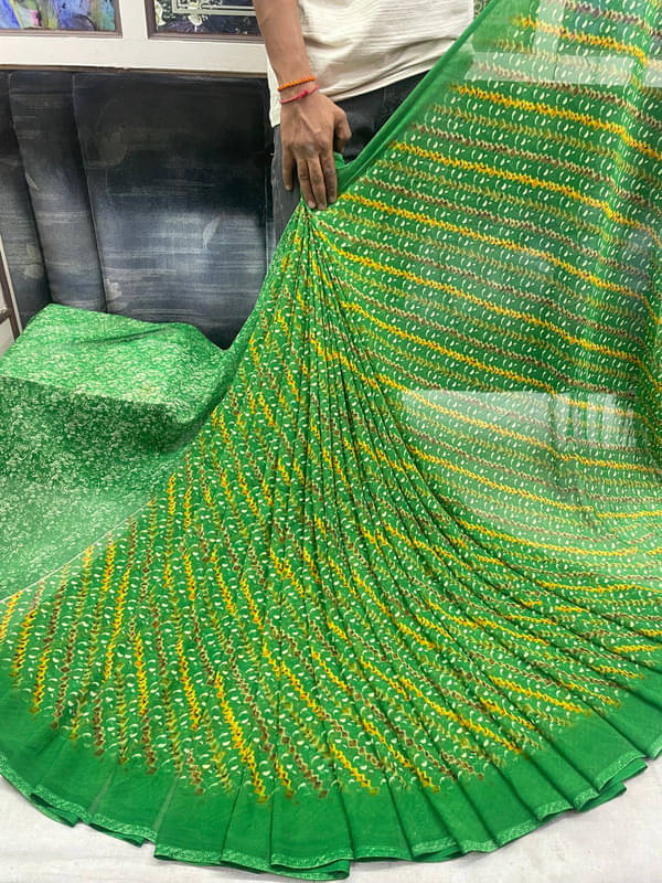     			Sitanjali Georgette Printed Saree With Unstitched Blouse Piece ( Green )