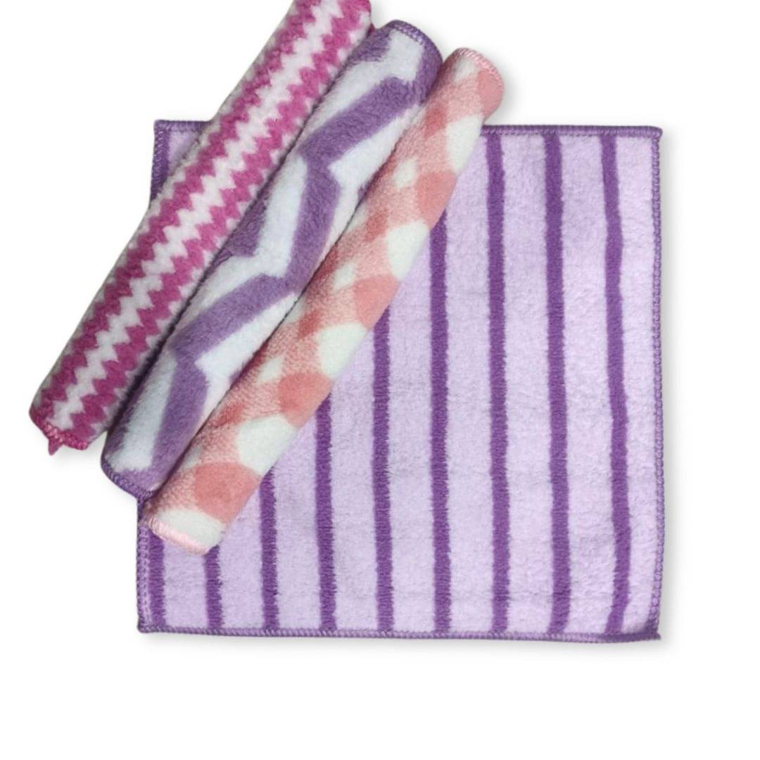 Extra Soft and Super Absorbent Face Towels (Random Designs & Color) (25 x 25 CM) Pack of 4 Extra Soft and Super Absorbent Face Towels (Random Designs & Color) (25 x 25 CM) Pack of 4