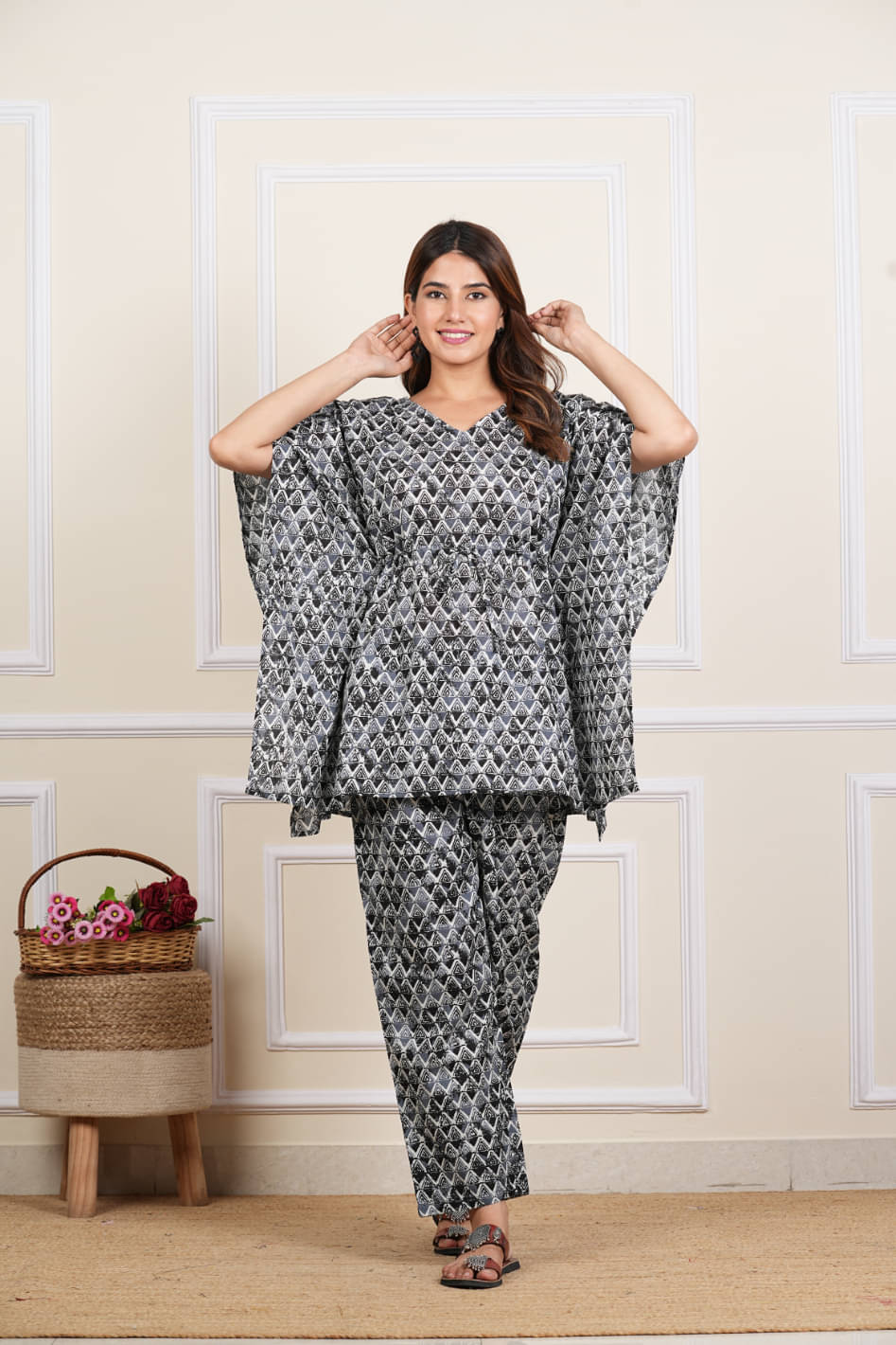 Yash Gallery Black Cotton Women's Nightwear Regular Night Dress ( Pack of 1 )     			Yash Gallery Black Cotton Women's Nightwear Regular Night Dress ( Pack of 1 )