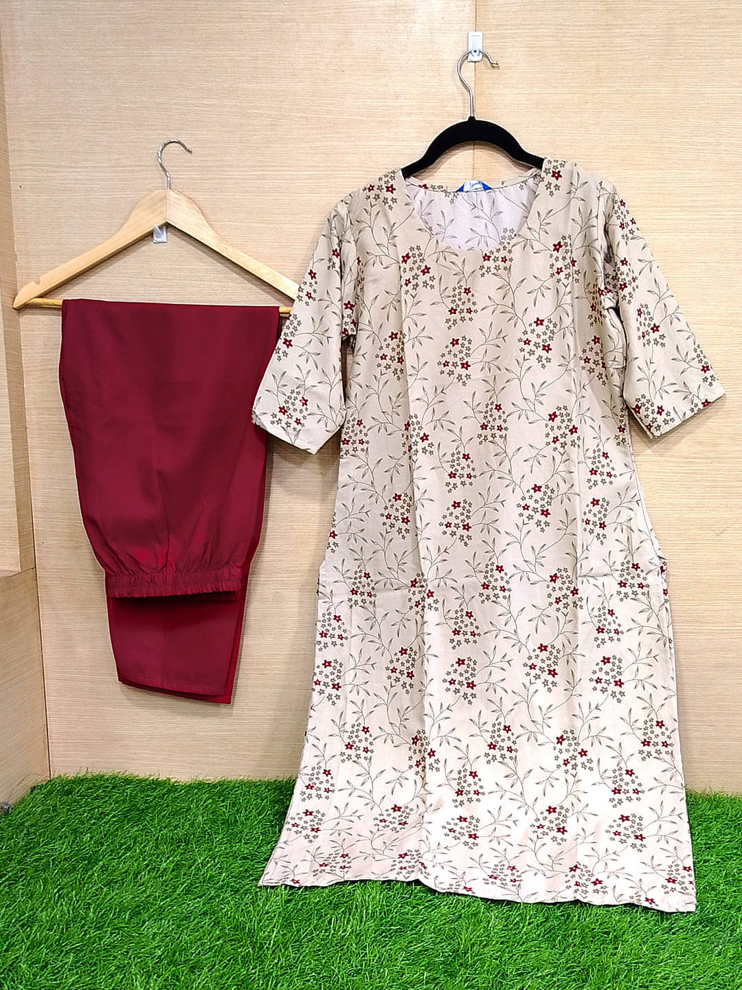 Ethnicbasket Pack of 1 Crepe Printed Straight Women's Kurti - ( Beige )     			Ethnicbasket Pack of 1 Crepe Printed Straight Women's Kurti - ( Beige )