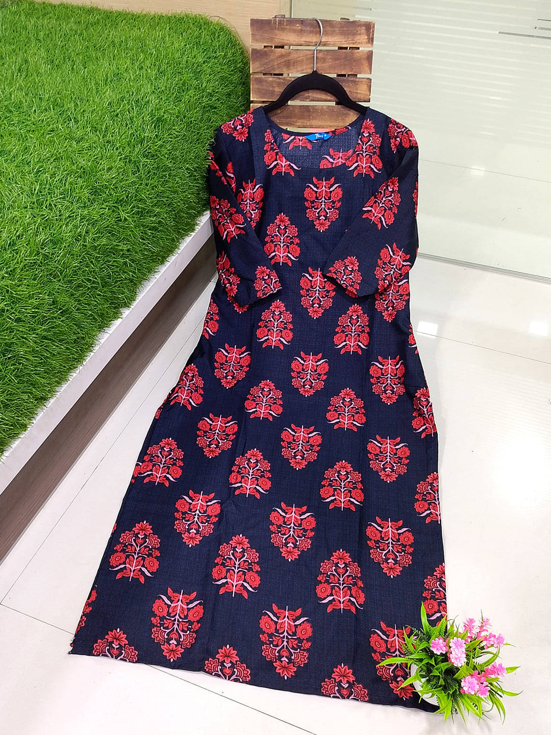     			1 Stop Fashion Pack of 1 Crepe Printed Straight Women's Kurti - ( Blue )