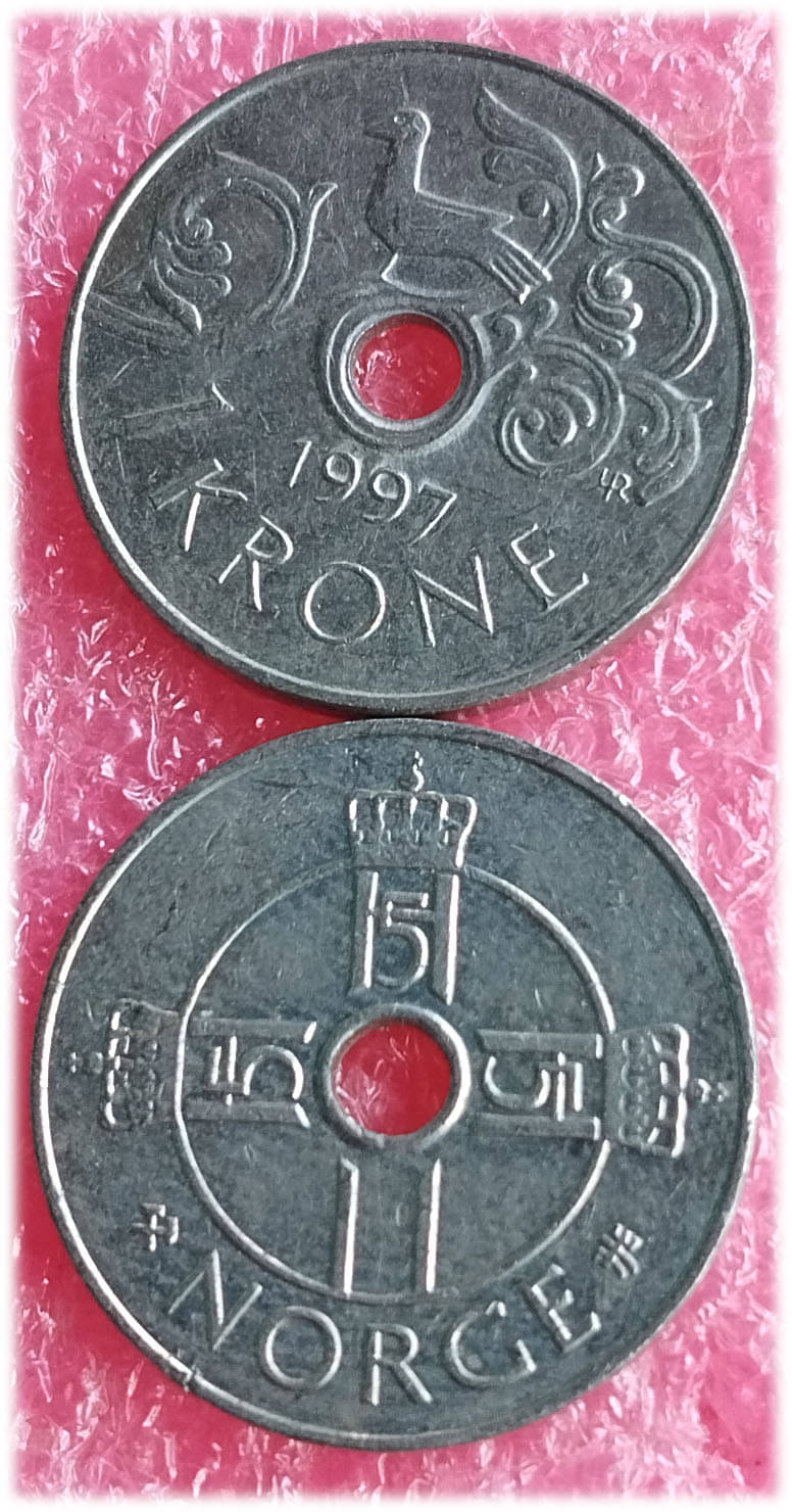    			NORWAY - 1 Krone - Harald V 1997-2016 HOLE Coins  Copper-nickel • 4.30 g • ⌀ 21 mm