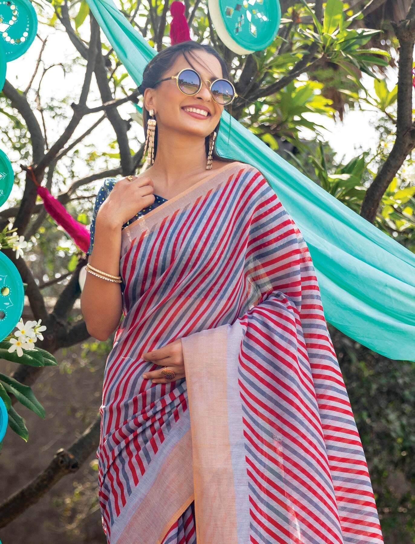 Pheasant Cotton Blend Printed Saree With Unstitched Blouse Piece ( Grey ) Pheasant Cotton Blend Printed Saree With Unstitched Blouse Piece ( Grey )