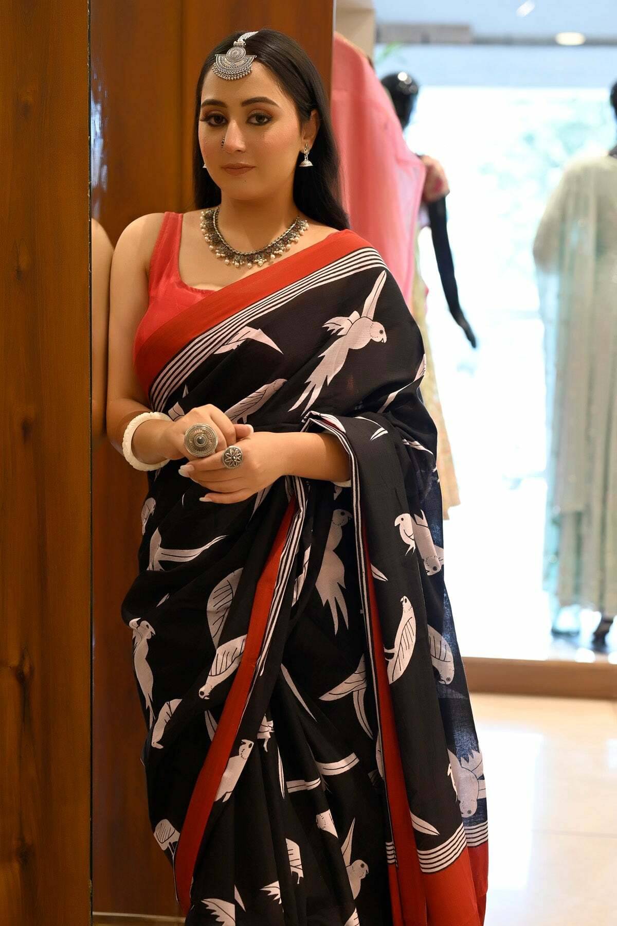     			Pheasant Cotton Blend Printed Saree With Unstitched Blouse Piece ( Multicolor1 )