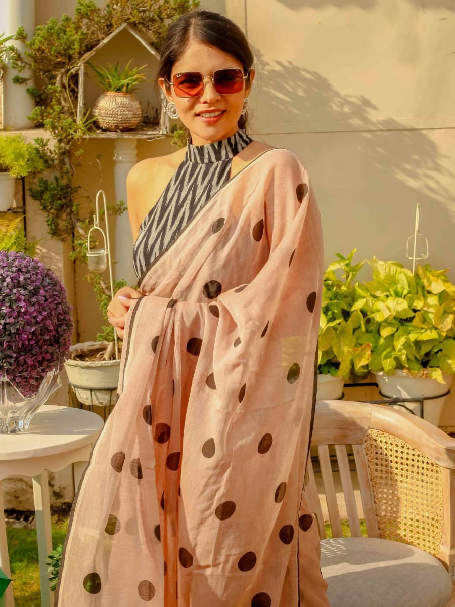     			Pheasant Cotton Blend Printed Saree With Unstitched Blouse Piece ( Beige )