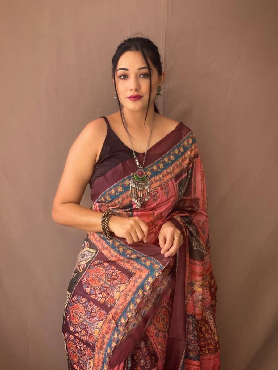 Pheasant Cotton Blend Printed Saree With Unstitched Blouse Piece ( Pink ) Pheasant Cotton Blend Printed Saree With Unstitched Blouse Piece ( Pink )