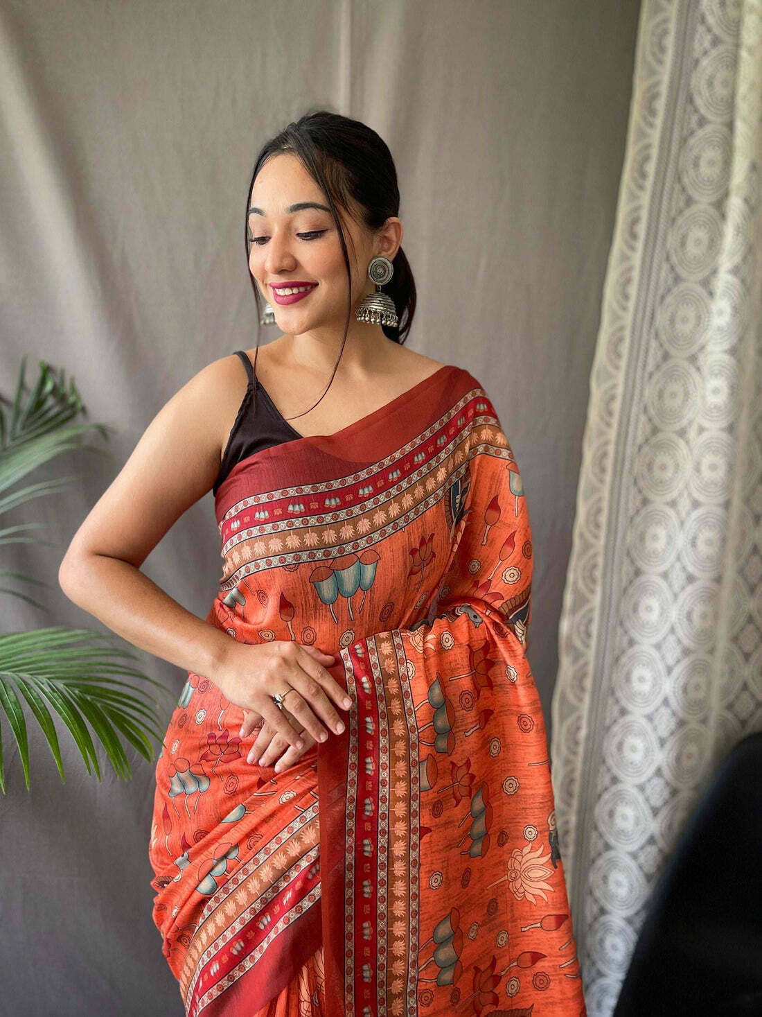 Pheasant Cotton Blend Printed Saree With Unstitched Blouse Piece ( Orange ) Pheasant Cotton Blend Printed Saree With Unstitched Blouse Piece ( Orange )