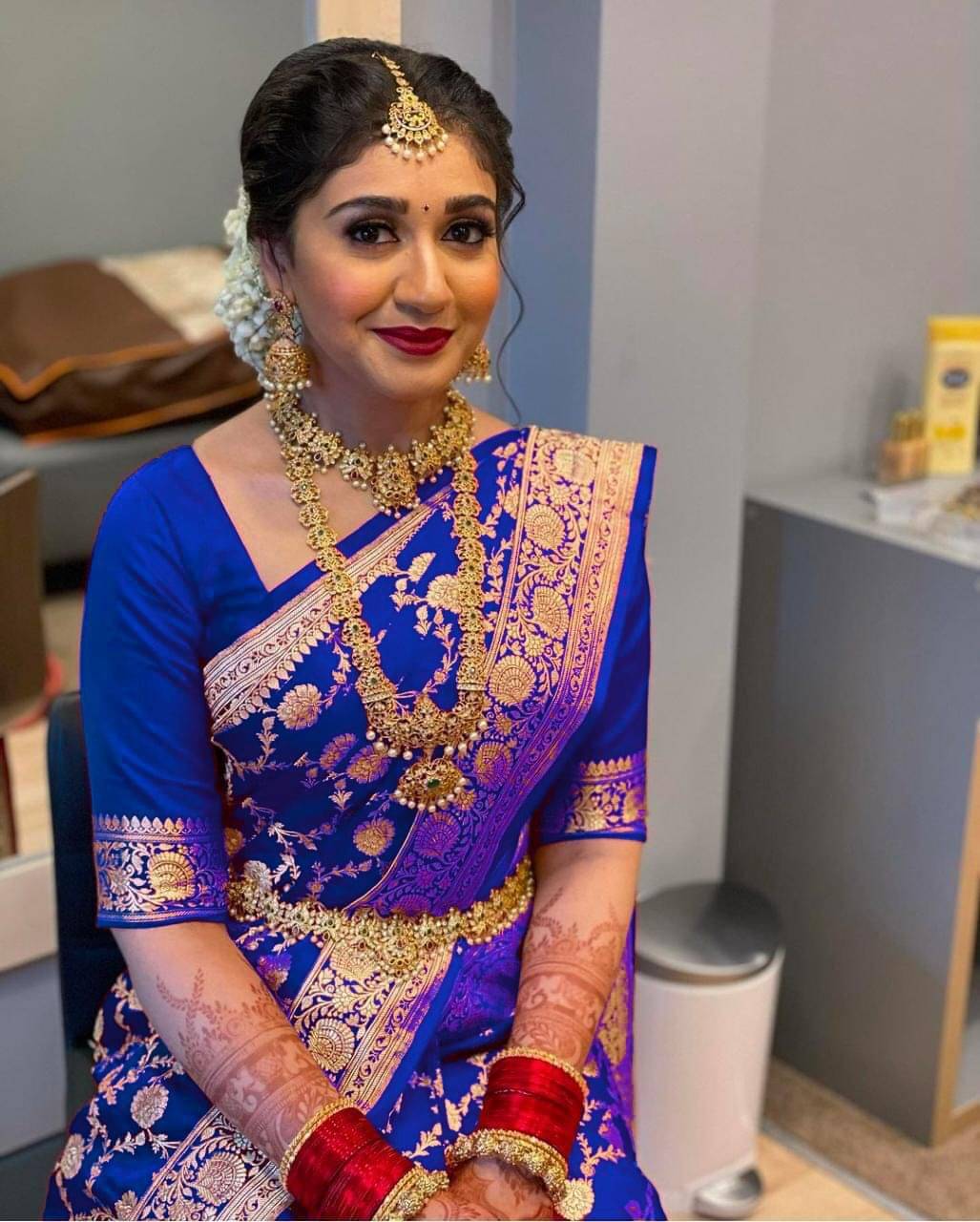 Pheasant Jacquard Woven Saree With Unstitched Blouse Piece ( Blue ) Pheasant Jacquard Woven Saree With Unstitched Blouse Piece ( Blue )