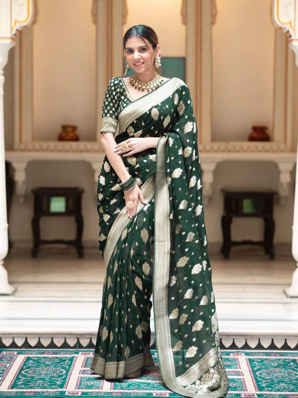 Pheasant Jacquard Woven Saree With Unstitched Blouse Piece ( Green ) Pheasant Jacquard Woven Saree With Unstitched Blouse Piece ( Green )