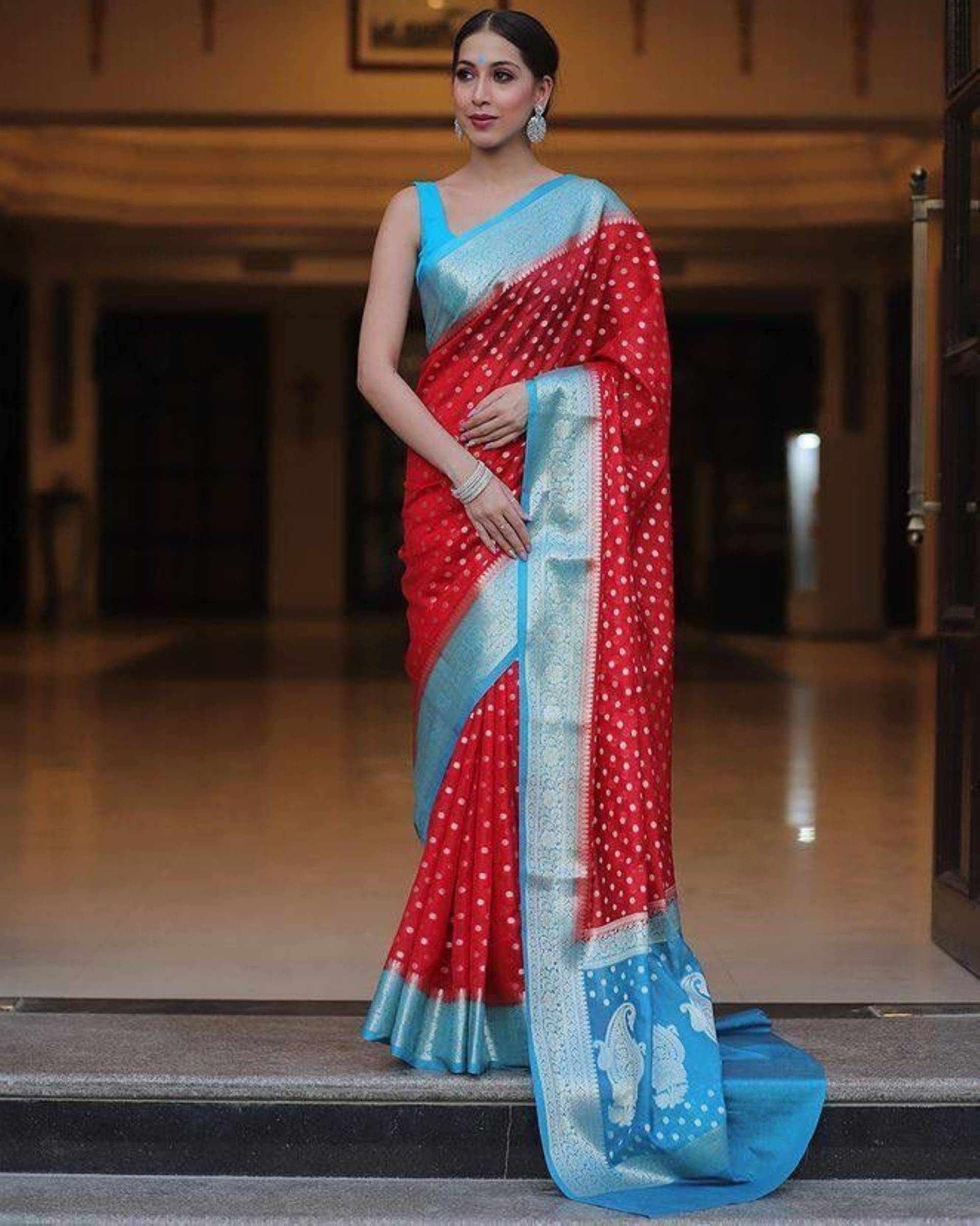 Pheasant Jacquard Woven Saree With Unstitched Blouse Piece ( Red ) Pheasant Jacquard Woven Saree With Unstitched Blouse Piece ( Red )
