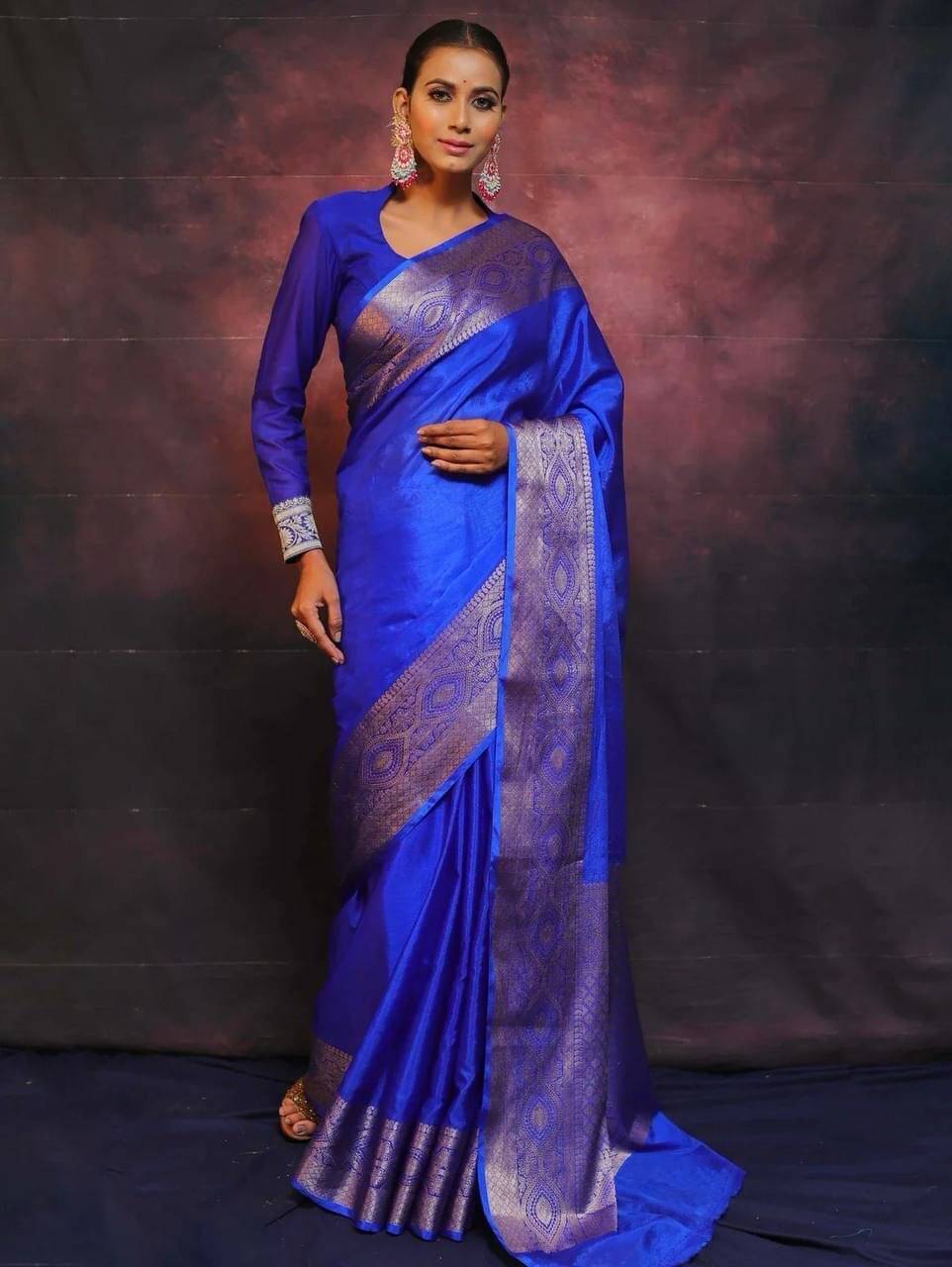 Pheasant Jacquard Woven Saree With Unstitched Blouse Piece ( Blue ) Pheasant Jacquard Woven Saree With Unstitched Blouse Piece ( Blue )