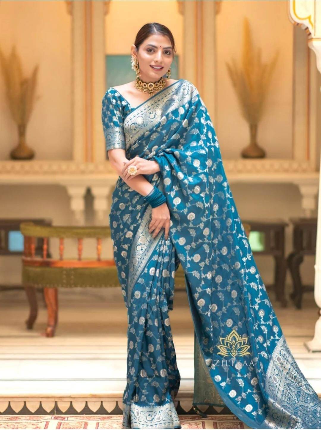     			Pheasant Jacquard Woven Saree With Unstitched Blouse Piece ( Peach )