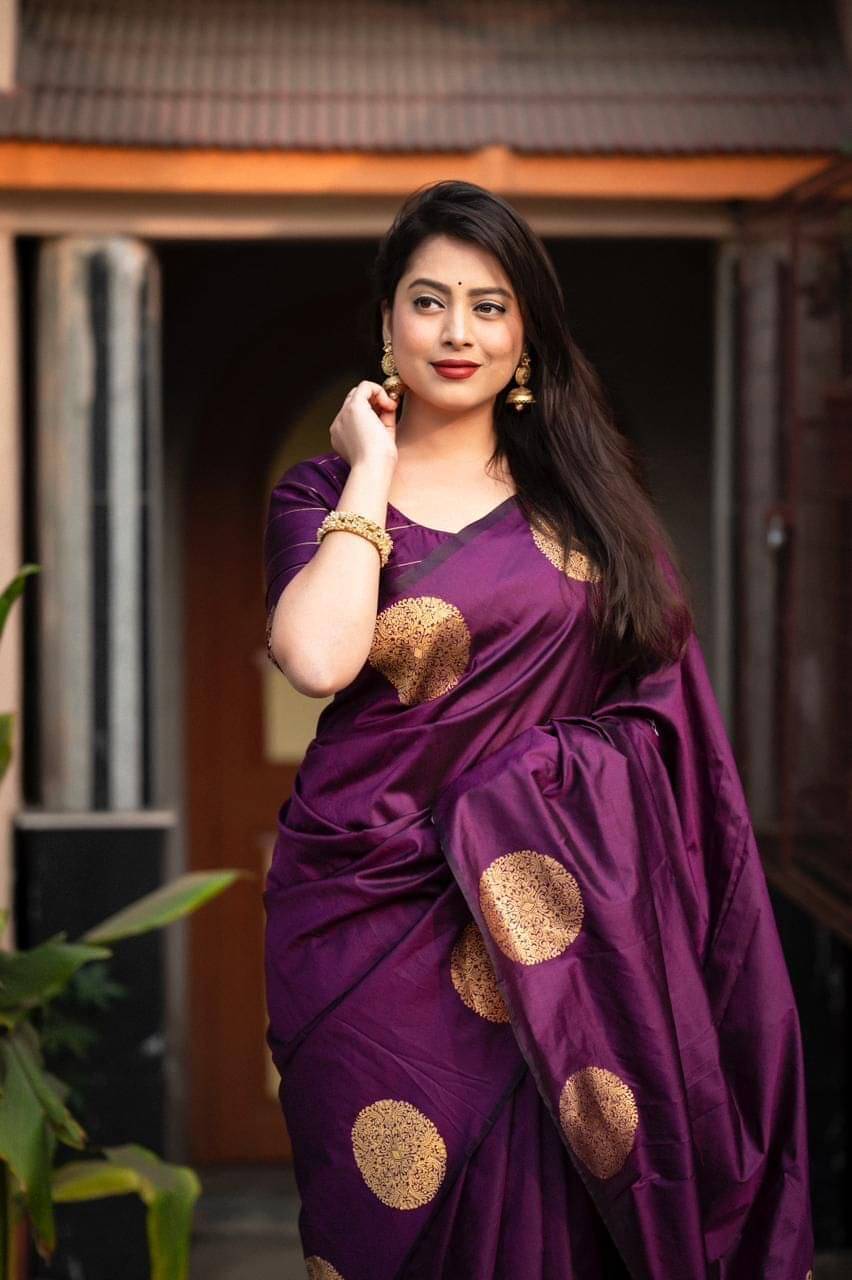 Pheasant Jacquard Woven Saree With Unstitched Blouse Piece ( Purple ) Pheasant Jacquard Woven Saree With Unstitched Blouse Piece ( Purple )