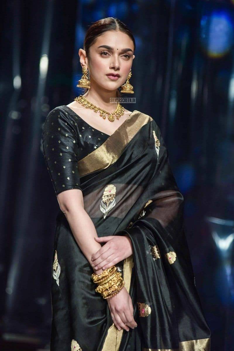 Pheasant Silk Woven Saree With Unstitched Blouse Piece ( Black ) Pheasant Silk Woven Saree With Unstitched Blouse Piece ( Black )