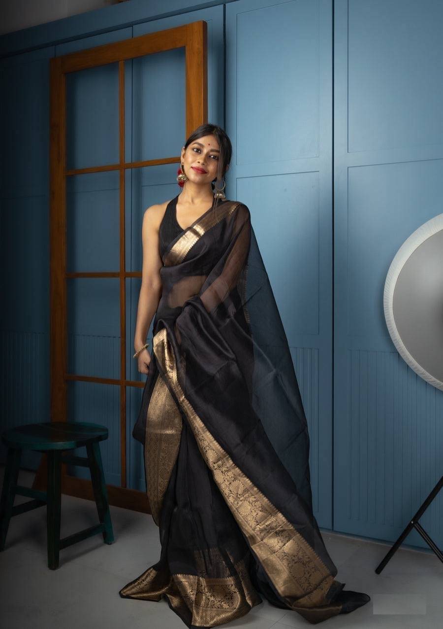     			Pheasant Silk Applique Saree With Unstitched Blouse Piece ( Black )