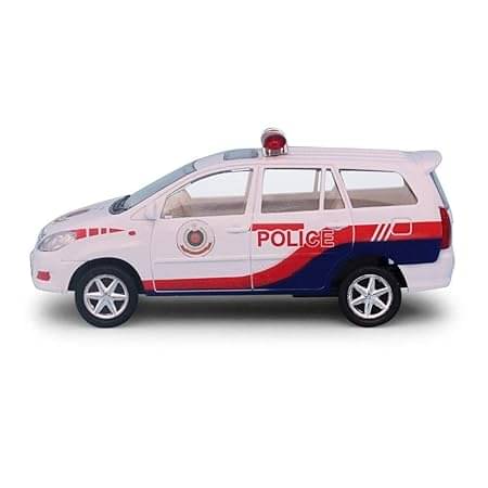     			Toya Car Miniature Push Back Toyota Police Innova Car Toy|Car Model Showpiece|Models Toy Car for Kids