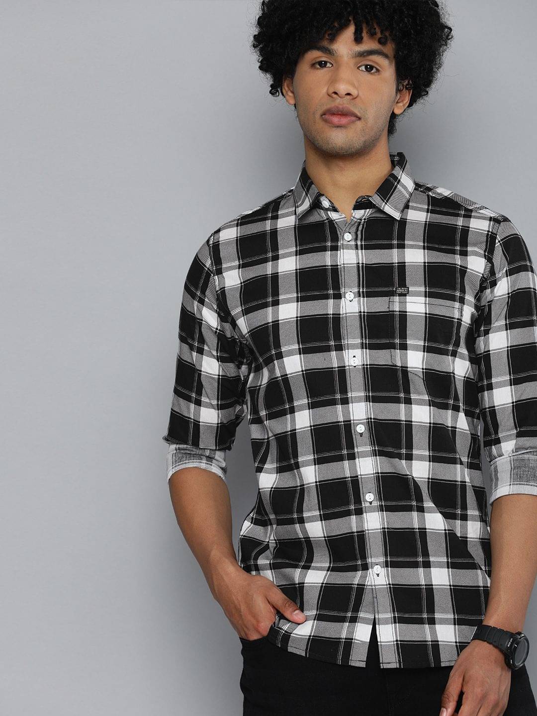     			The Indian Garage Co. 100% Cotton Slim Fit Solids Full Sleeves Men's Casual Shirt - Black ( Pack of 1 )