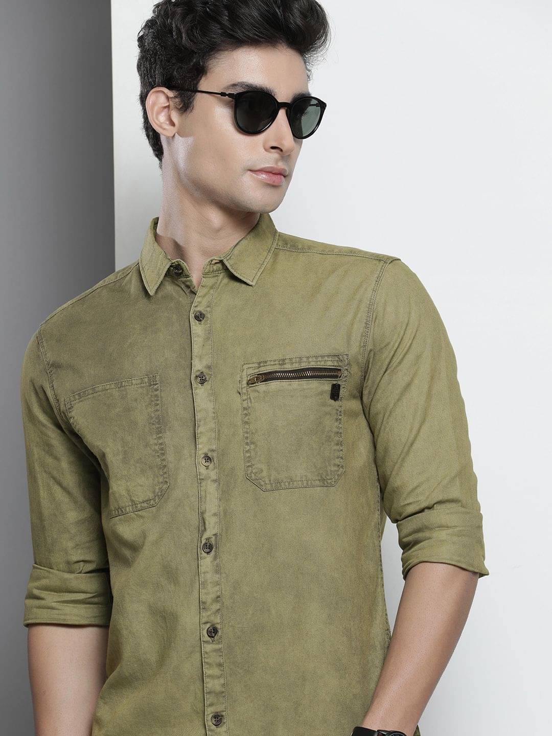     			The Indian Garage Co. 100% Cotton Slim Fit Solids Full Sleeves Men's Casual Shirt - Olive ( Pack of 1 )