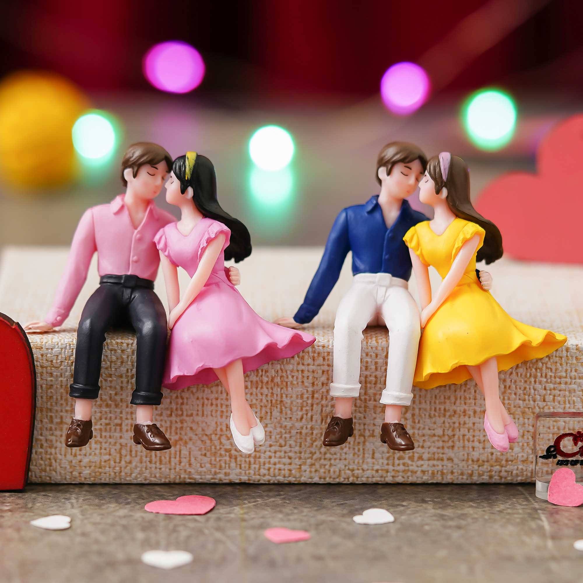 eCraftIndia Multicolor Resin Couple Figurine eCraftIndia Multicolor Resin Couple Figurine