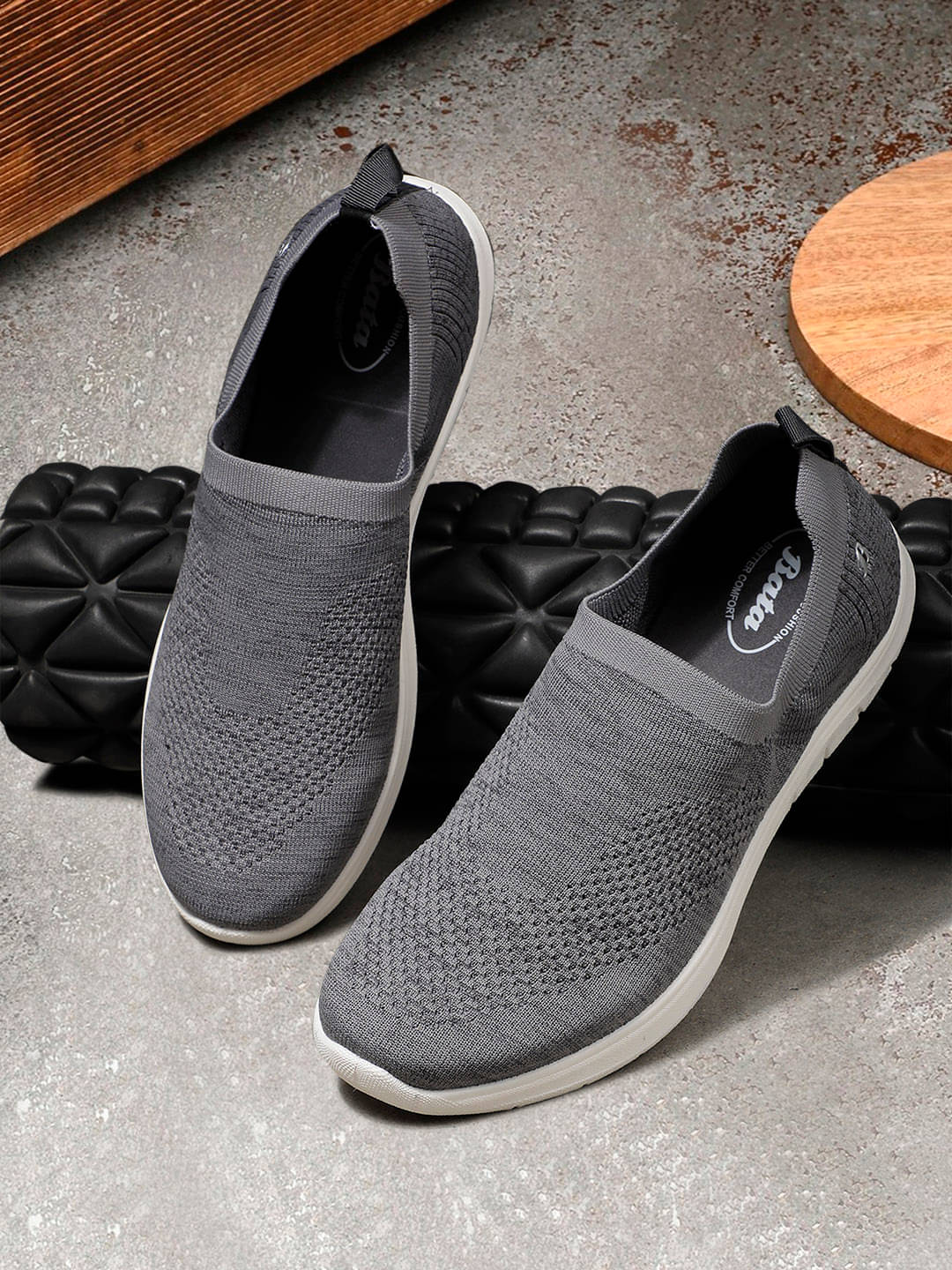Bata Geto Sneakers Canvas Shoes Grey Men's Slip-on Shoes     			Bata Geto Sneakers Canvas Shoes Grey Men's Slip-on Shoes
