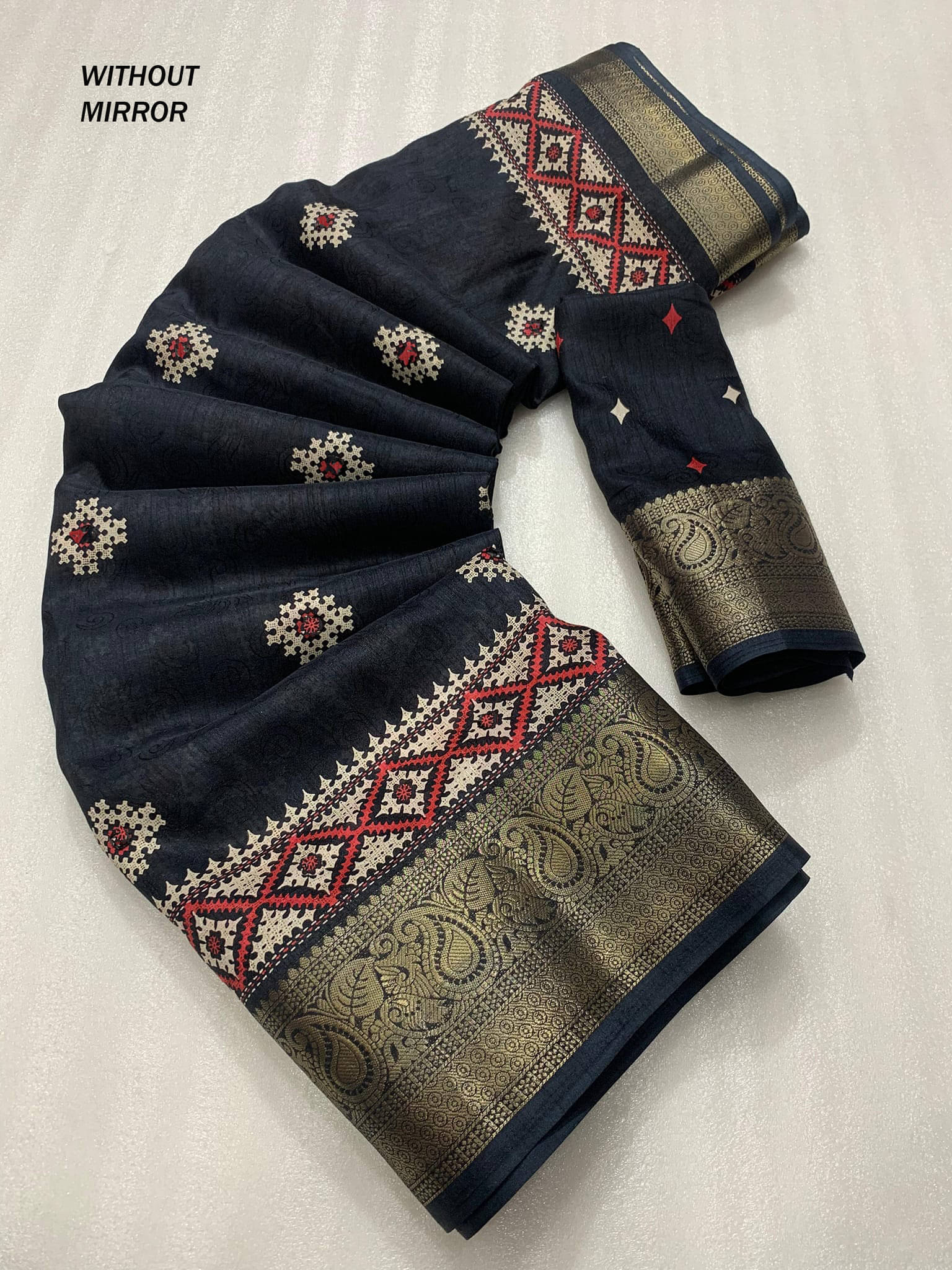     			Bhuwal Fashion Cotton Printed Saree With Unstitched Blouse Piece ( Black )