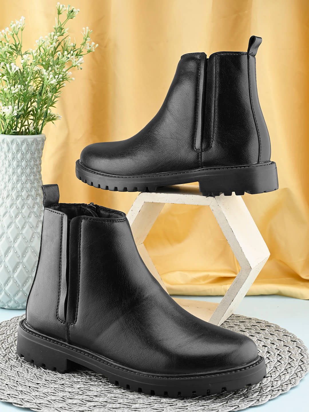 Fashion Victim Black Women's Ankle Length Boots