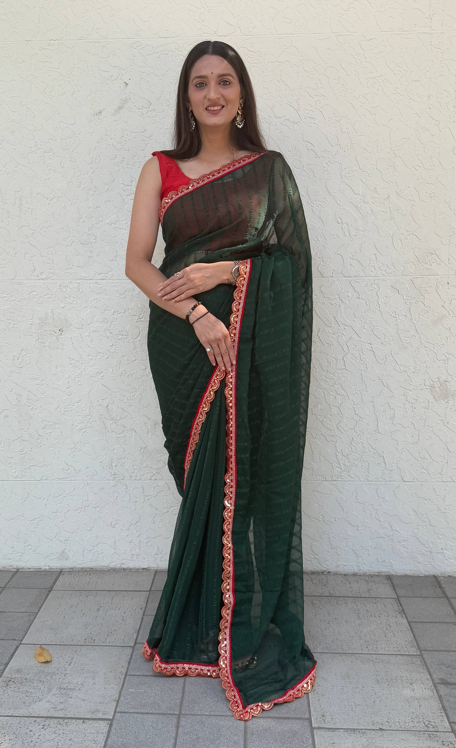 JULEE Chiffon Striped Saree With Unstitched Blouse Piece ( Green ) JULEE Chiffon Striped Saree With Unstitched Blouse Piece ( Green )