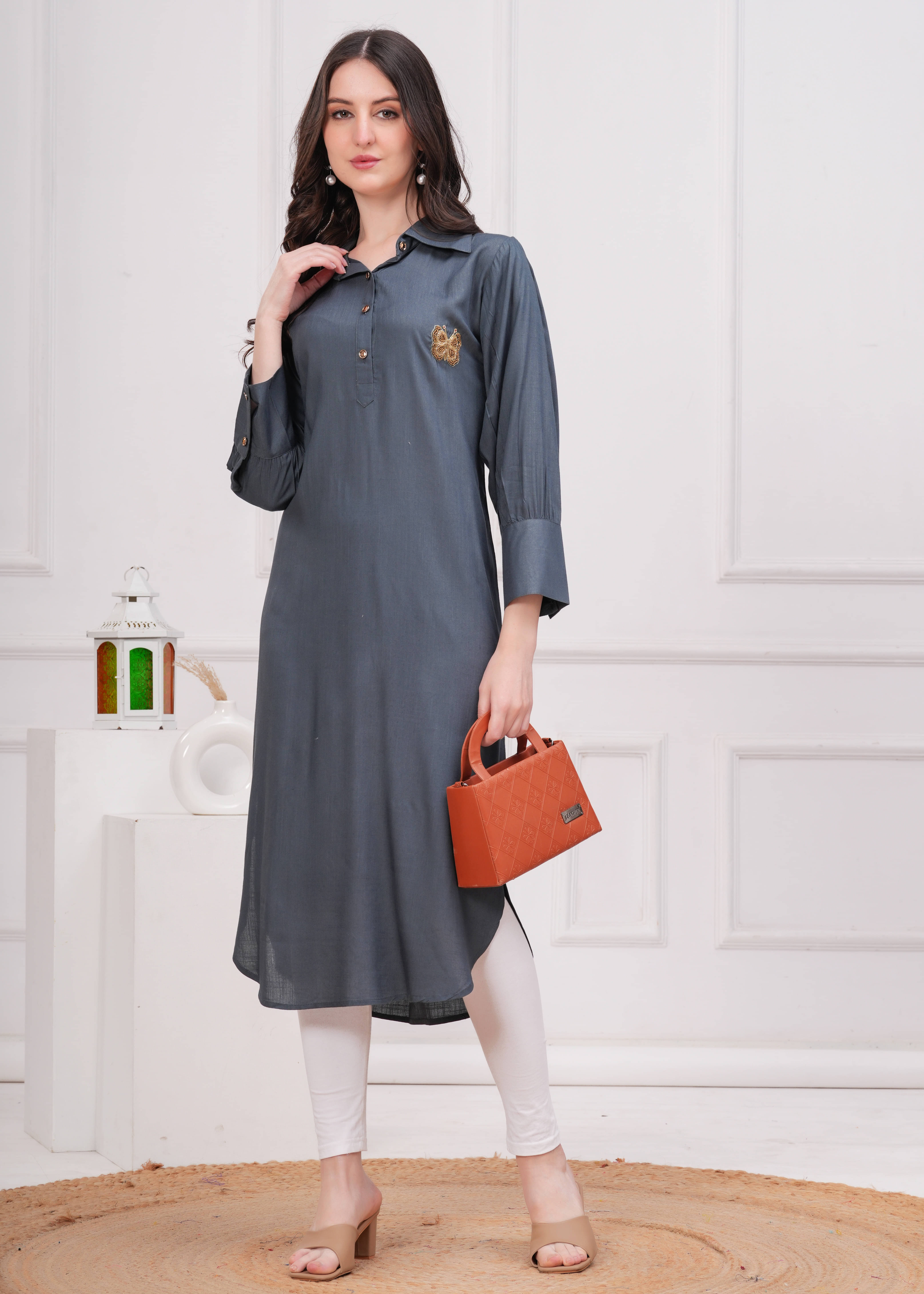     			Jyoti Pack of 1 Viscose Rayon Solid Shirt Style Women's Kurti - ( Grey )