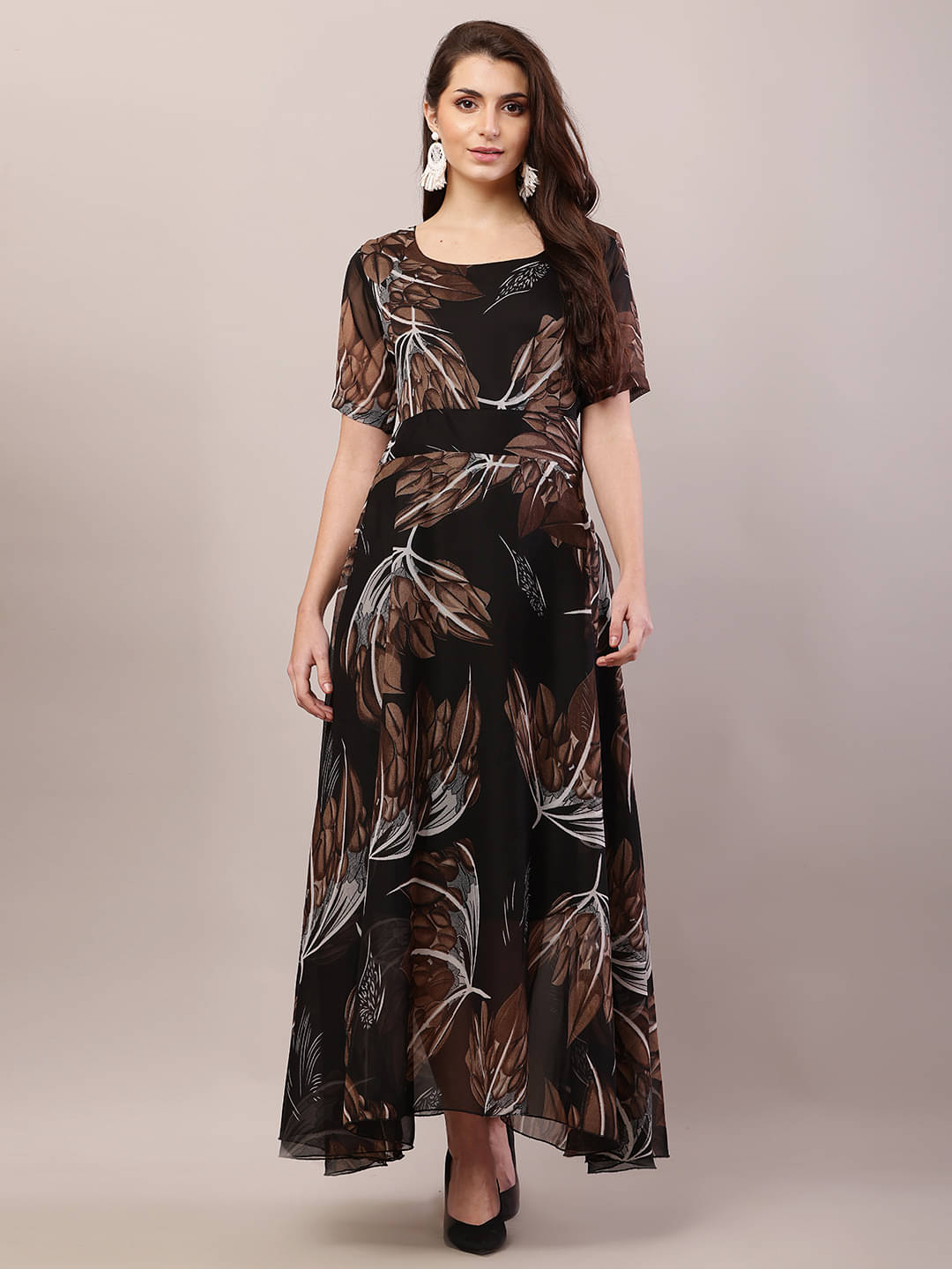    			REAL STYLE Women Georgette Printed Gown ( Brown )