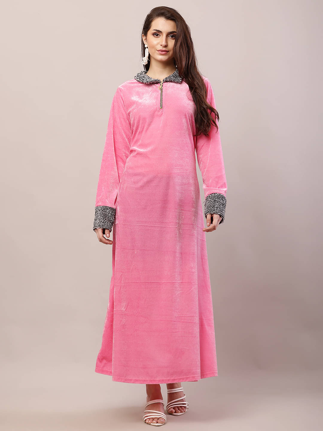     			REAL STYLE Women Velvet Solid Gown ( Pink )
