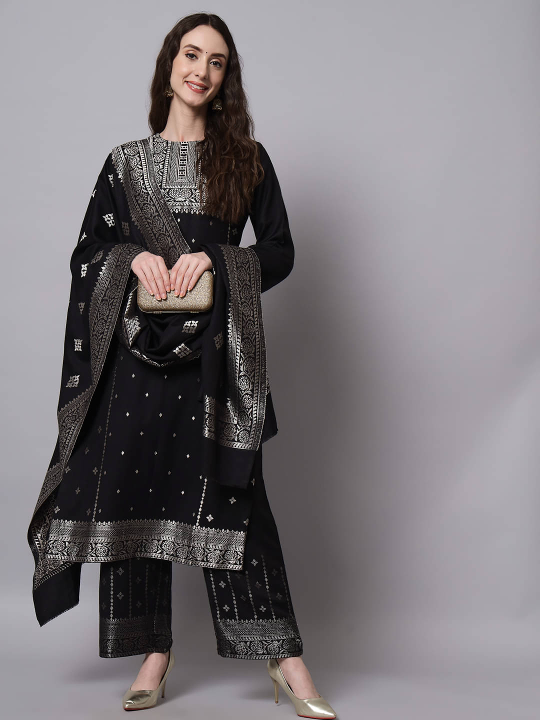     			SAFAA Unstitched Woollen Self Design Dress Material - Black ( Pack of 1 )