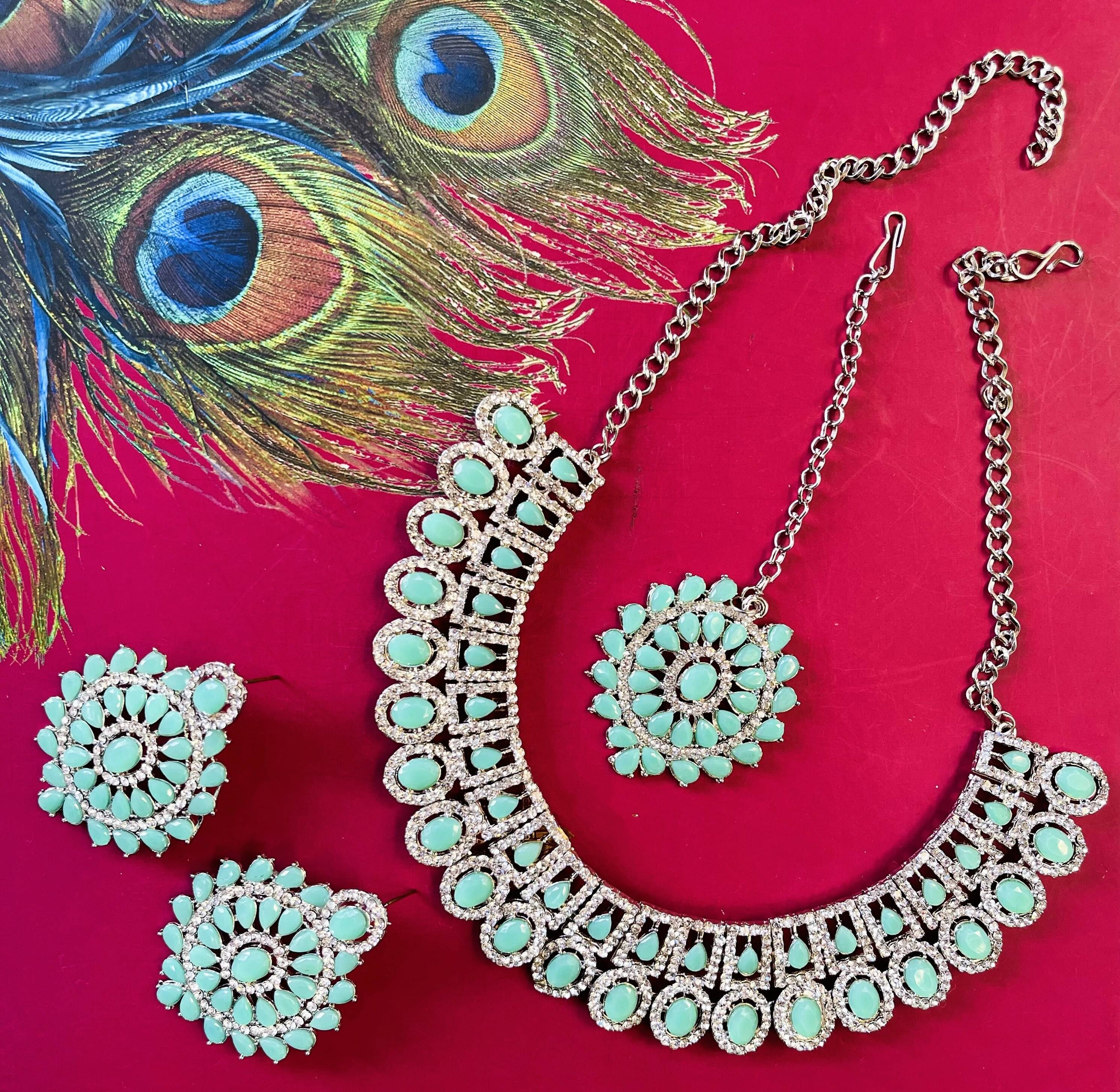     			Vatsalya Creation Green Alloy Necklace Set ( Pack of 1 )