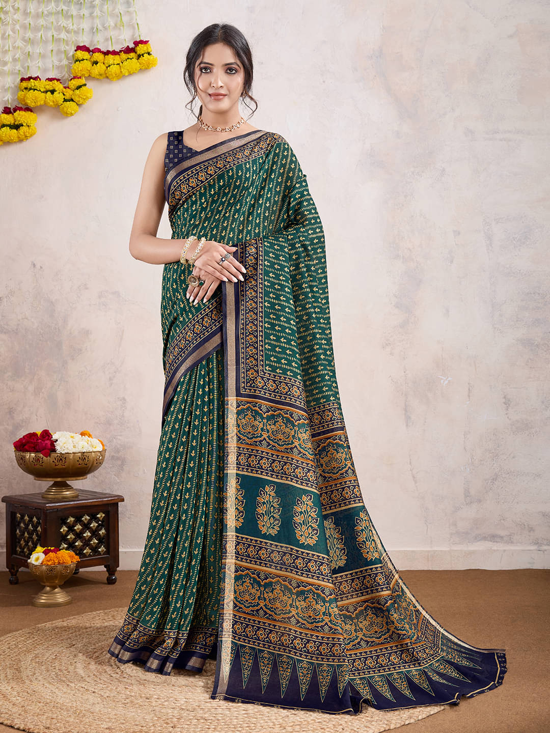     			RekhaManiyar Viscose Printed Saree With Unstitched Blouse Piece ( Green )