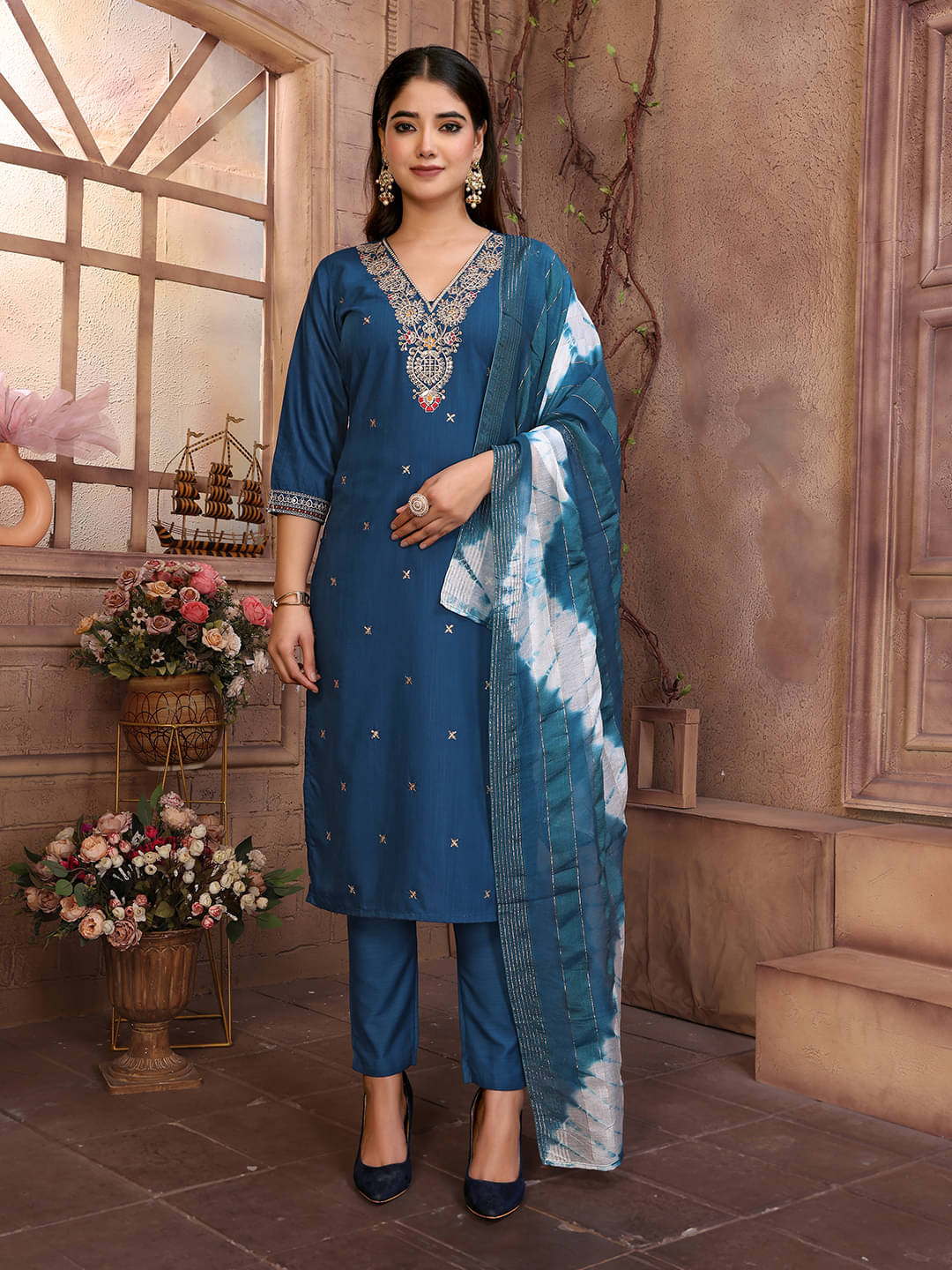 Royal Export Pack of 1 Viscose Embroidered Straight Women's Kurti - ( Blue ) Royal Export Pack of 1 Viscose Embroidered Straight Women's Kurti - ( Blue )