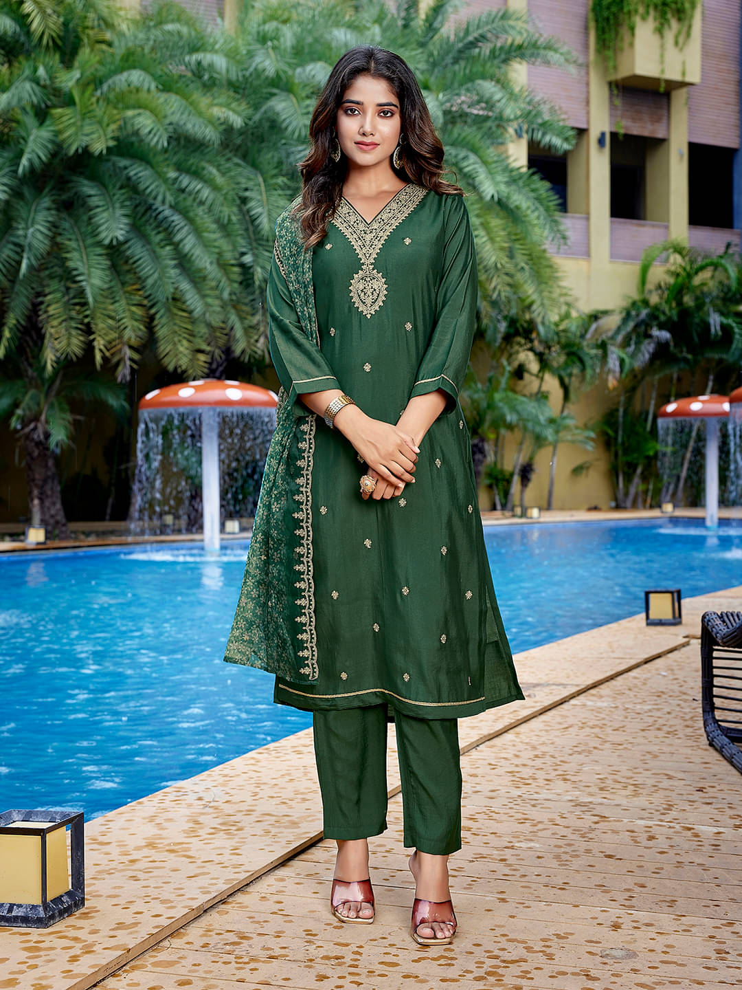     			Royal Export Pack of 1 Chanderi Solid Straight Women's Kurti - ( Green )