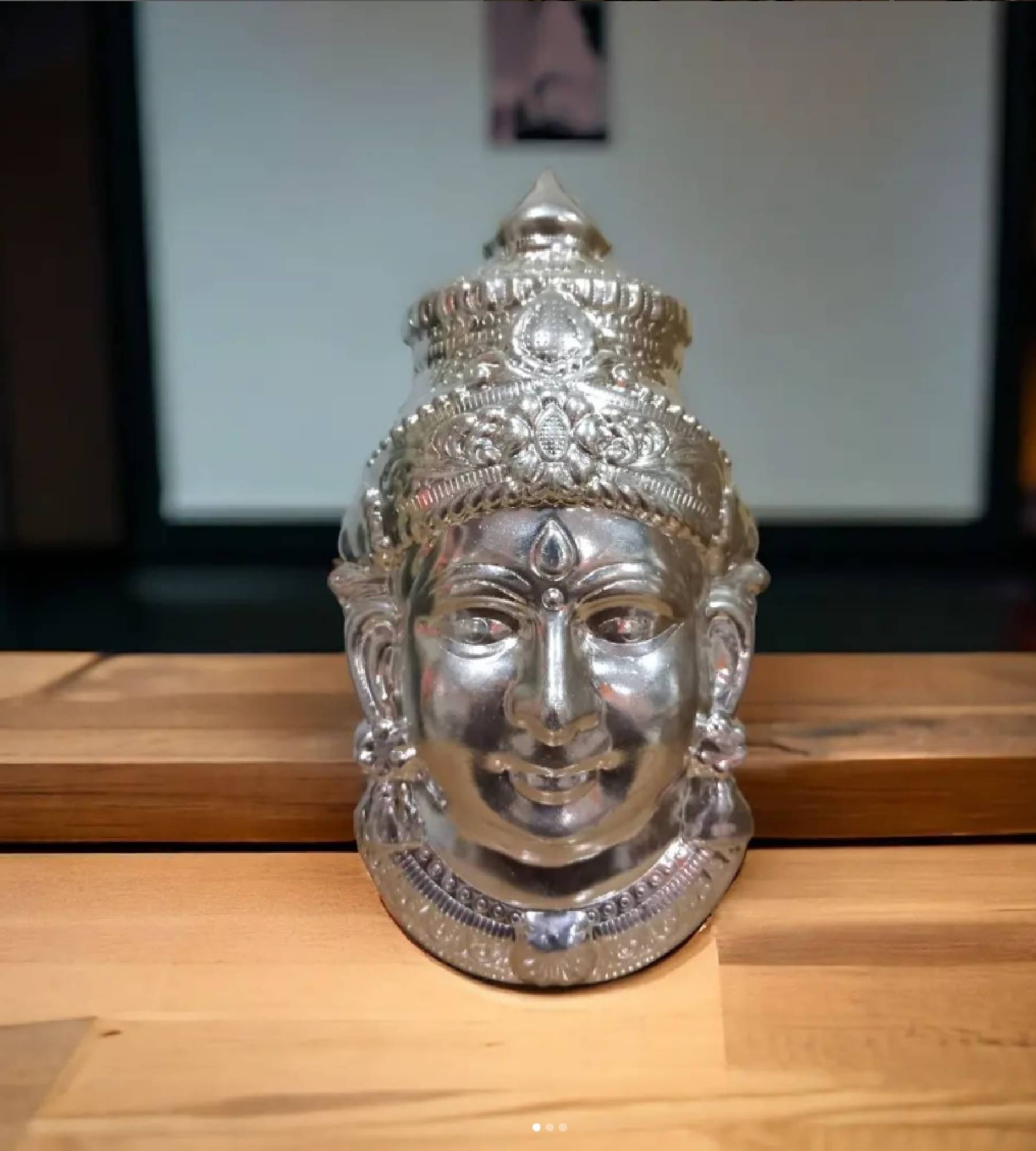     			Sigaram Pooja Decoration item 1 X Mahalakshmi Face Mukoot ( Pack of 1 )