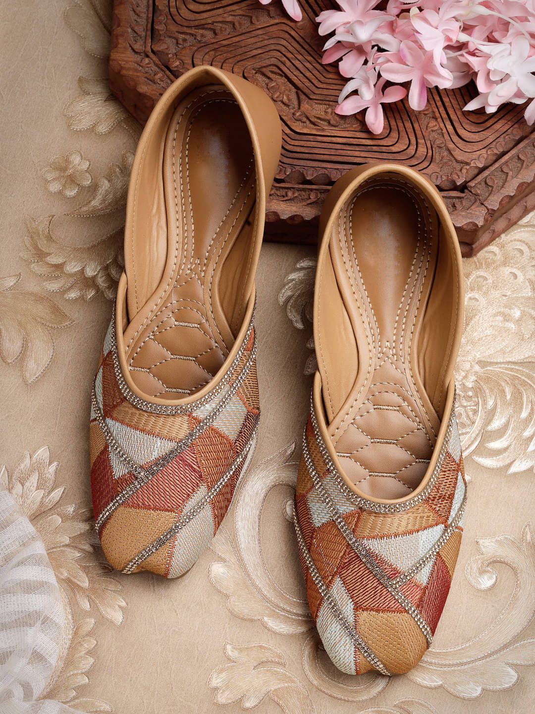     			Sneakersvilla Tan Women's Casual Ballerinas