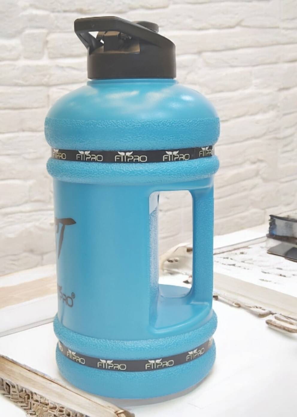     			FitPro Plastic Multicolor 2200 mL Bottle ( Pack of 1 )