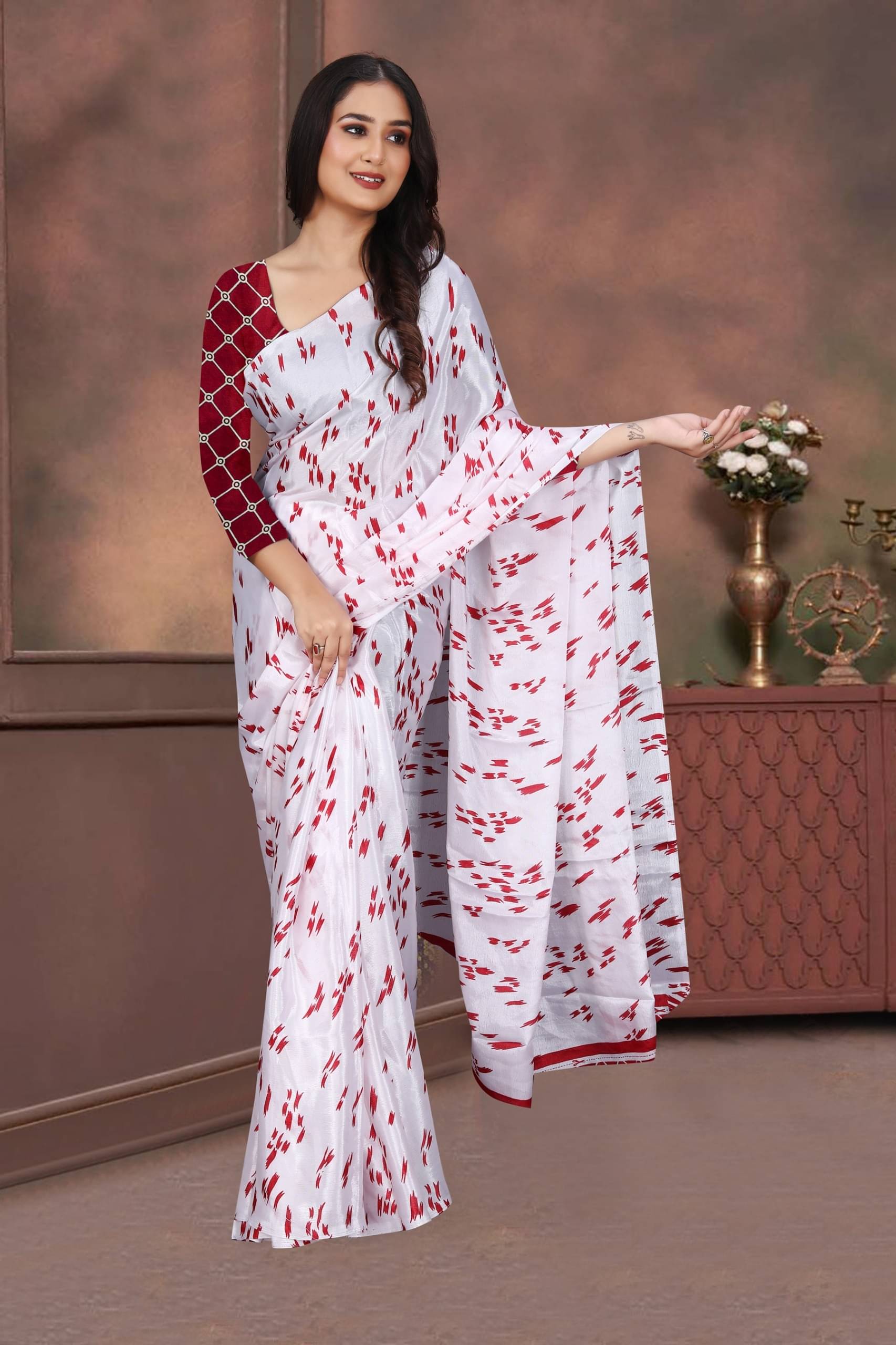 JIHANA FAB Georgette Printed Saree With Unstitched Blouse Piece ( White ) JIHANA FAB Georgette Printed Saree With Unstitched Blouse Piece ( White )