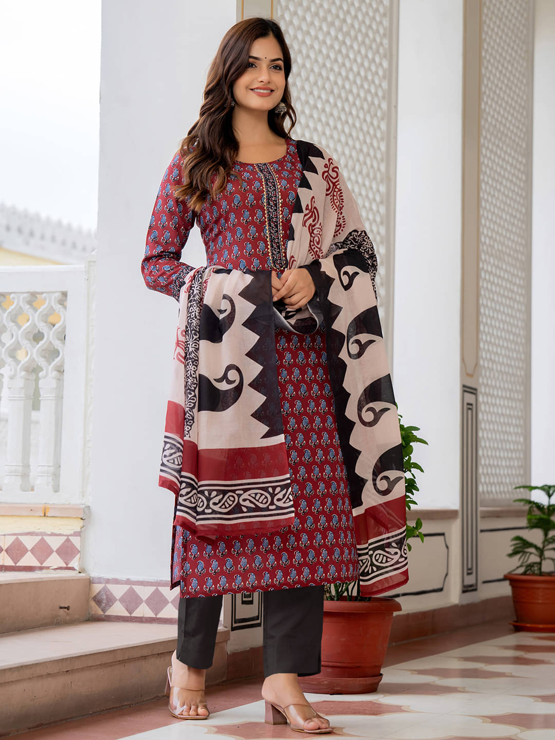 Vaamsi Rayon Printed Kurti With Pants Women's Stitched Salwar Suit - Maroon ( Pack of 1 ) Vaamsi Rayon Printed Kurti With Pants Women's Stitched Salwar Suit - Maroon ( Pack of 1 )
