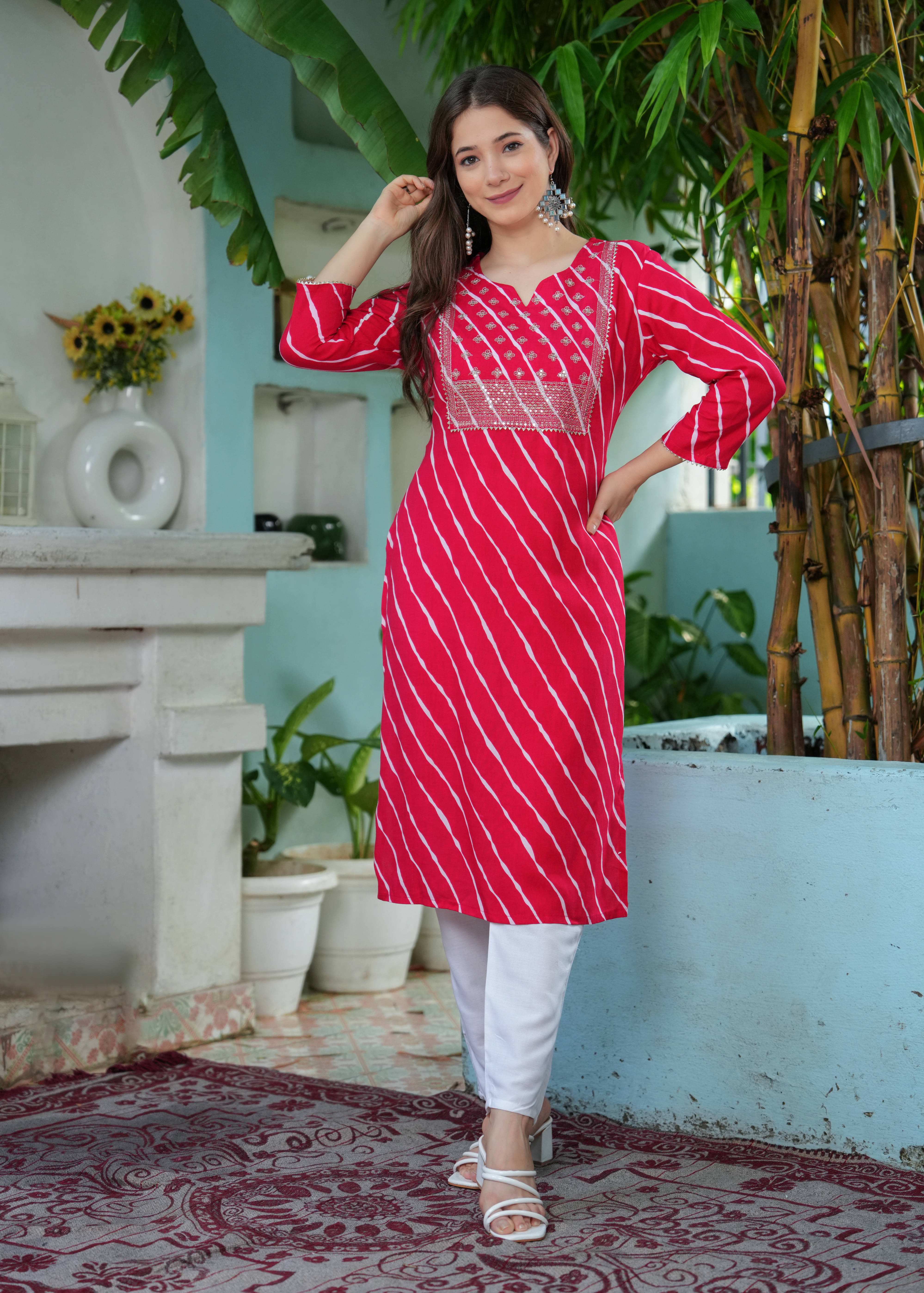 Kapadia Pack of 1 Rayon Printed Straight Women's Kurti - ( Pink ) Kapadia Pack of 1 Rayon Printed Straight Women's Kurti - ( Pink )