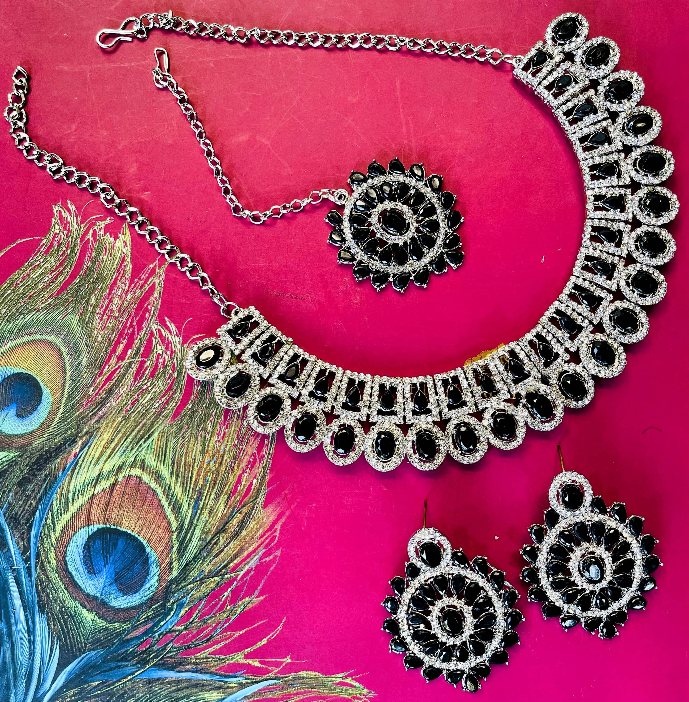     			Vatsalya Creation Black Alloy Necklace Set ( Pack of 1 )