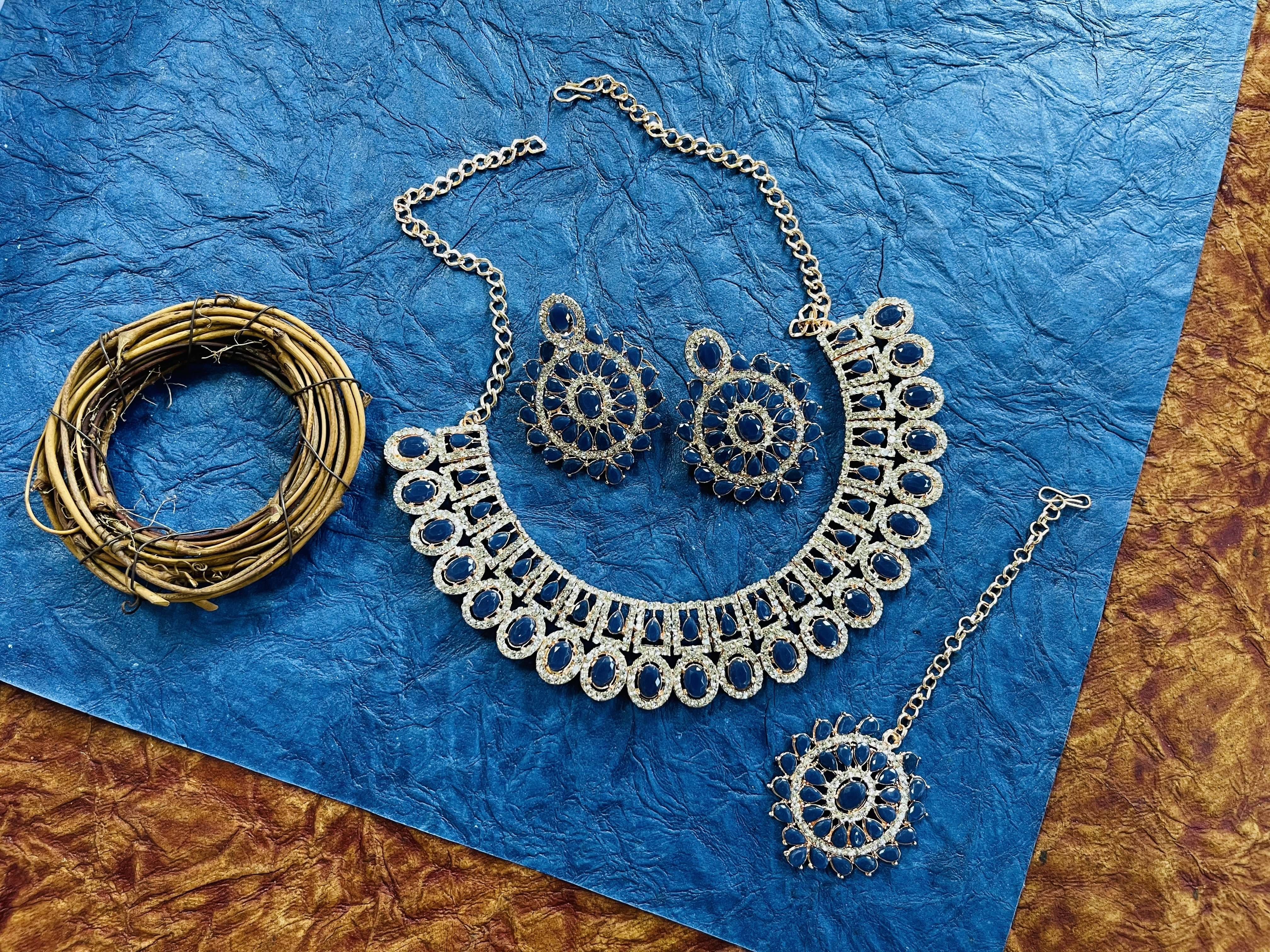     			Vatsalya Creation Pink Alloy Necklace Set ( Pack of 1 )