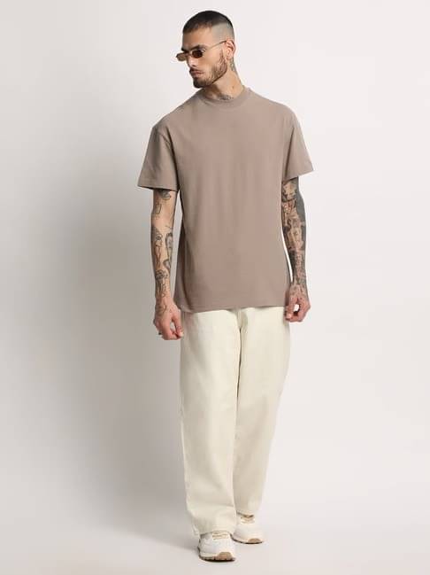 WOOMNY Basic Men's Jeans - Cream ( Pack of 1 )     			WOOMNY Basic Men's Jeans - Cream ( Pack of 1 )