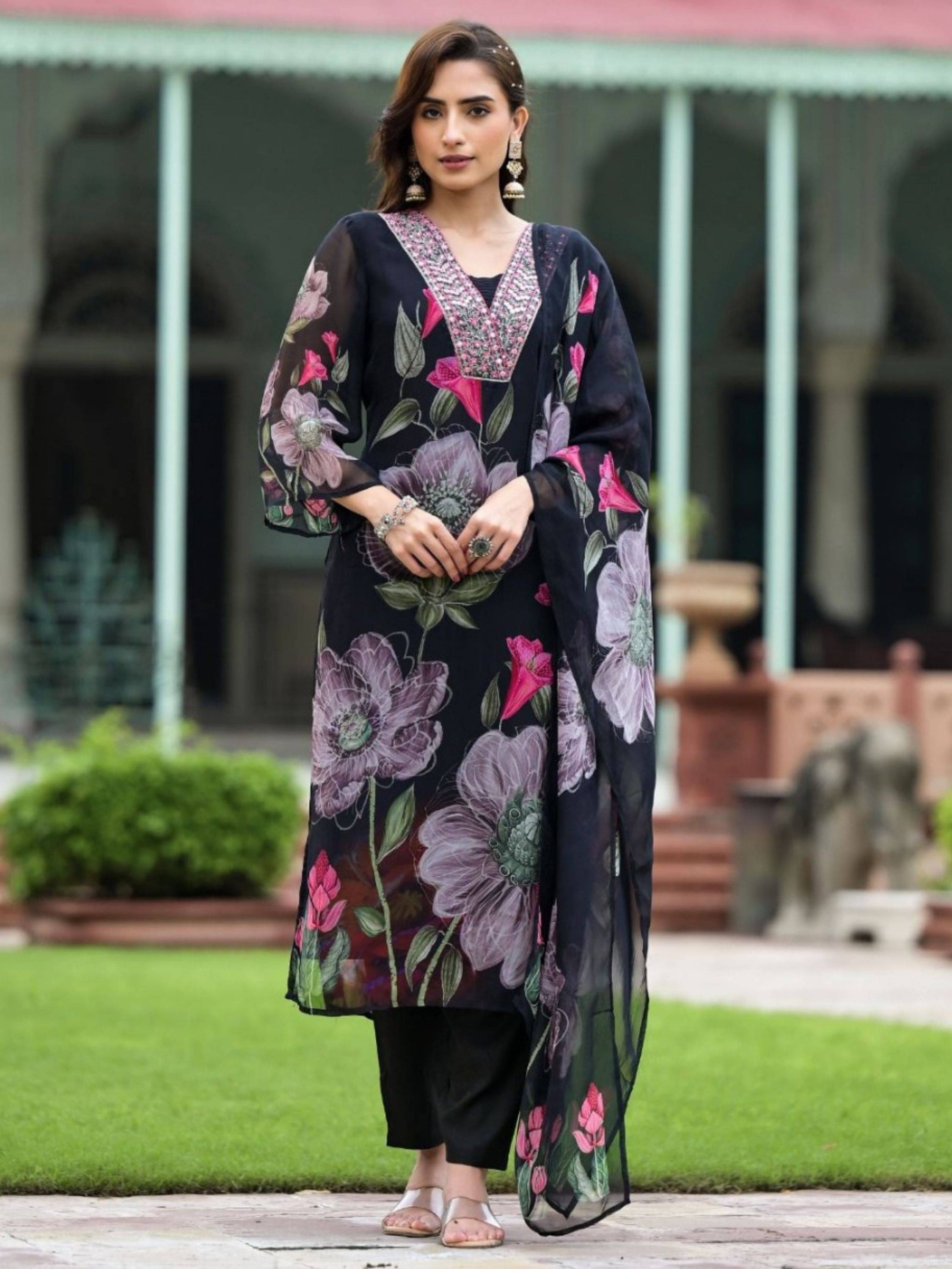     			Eeloo Georgette Embroidered Kurti With Pants Women's Stitched Salwar Suit - Black ( Pack of 1 )