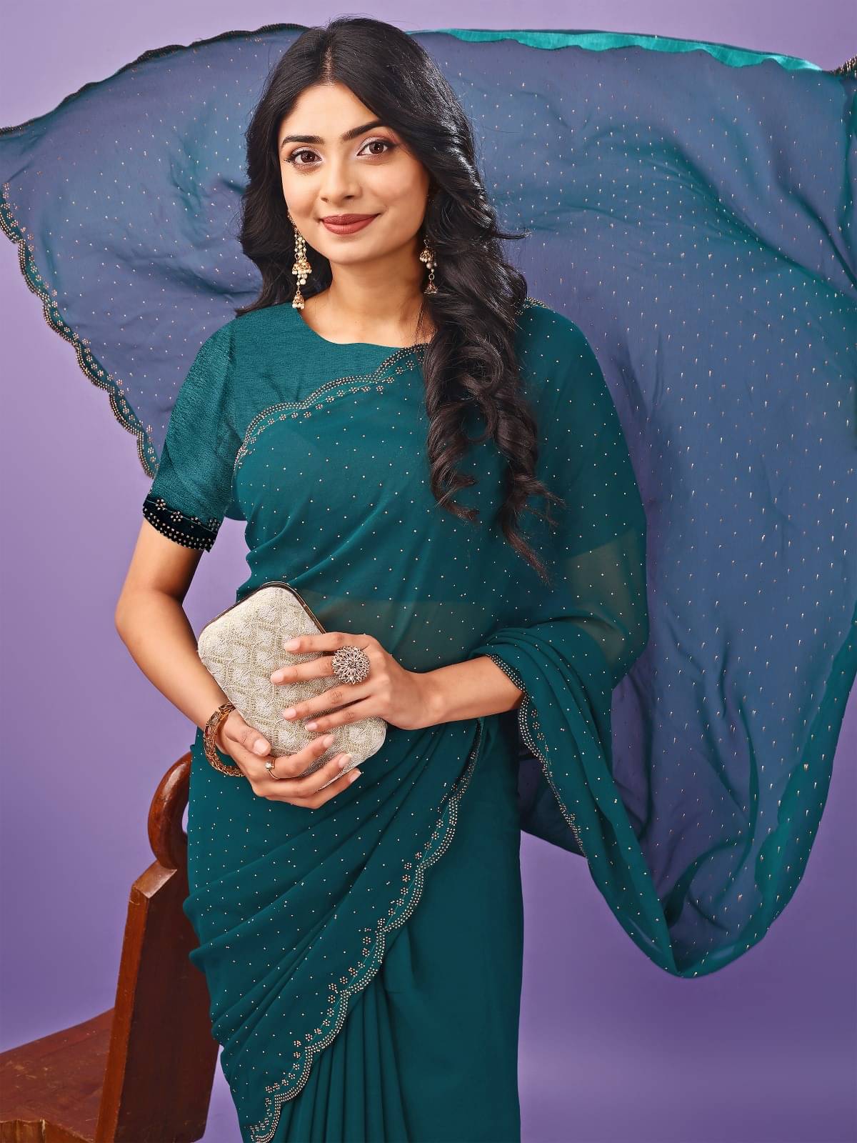 Vibhagyaa Chiffon Embellished Saree With Unstitched Blouse Piece ( Blue ) Vibhagyaa Chiffon Embellished Saree With Unstitched Blouse Piece ( Blue )
